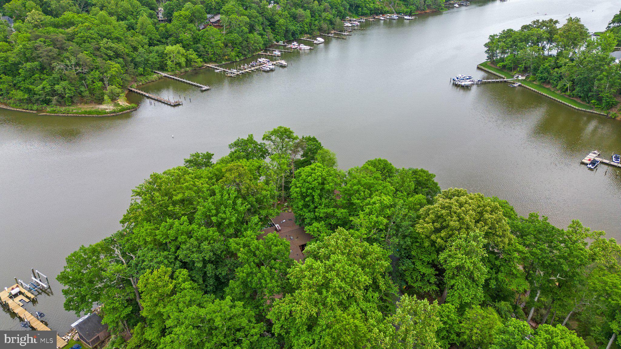 SOUTH RIVER MANOR - Residential