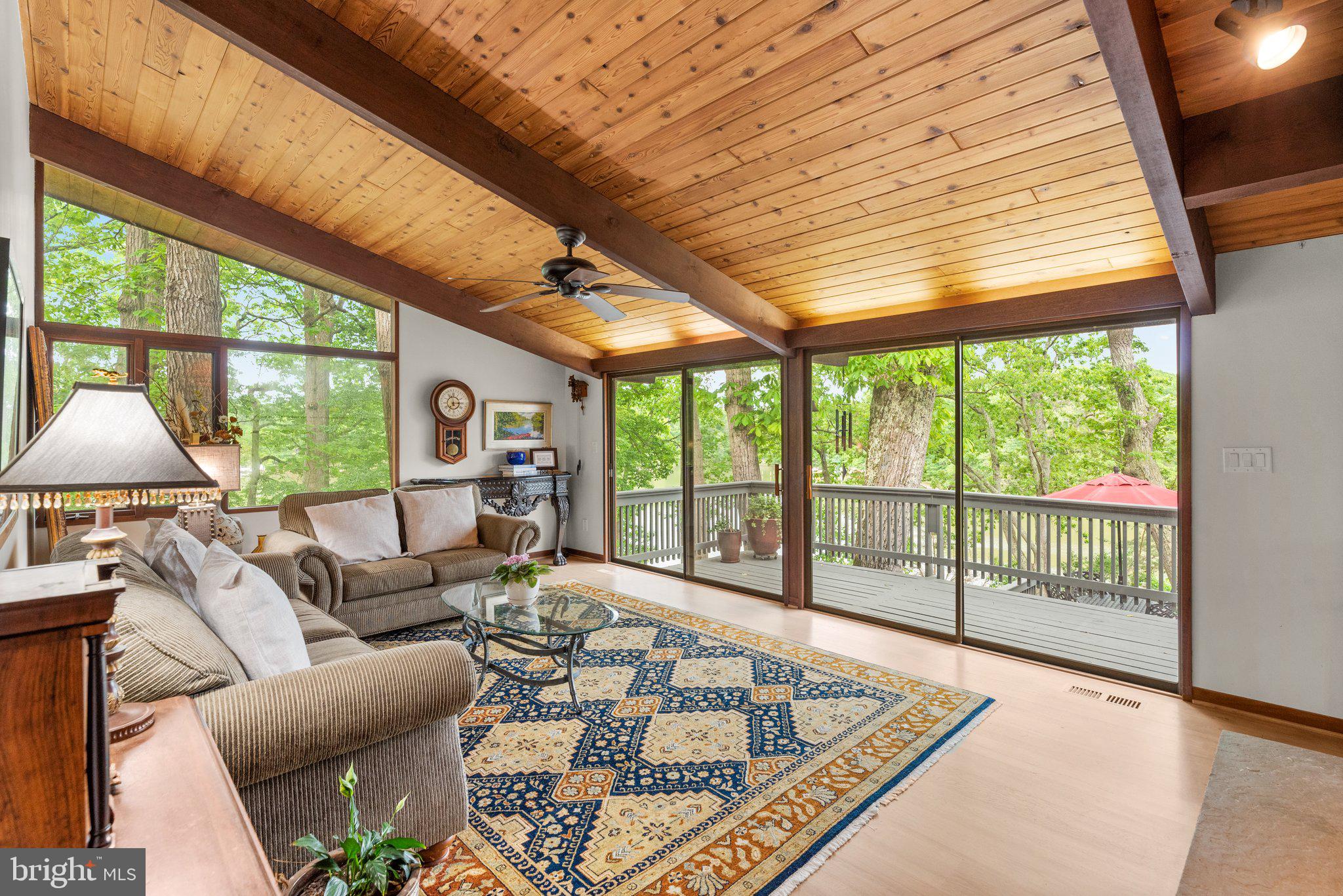 SOUTH RIVER MANOR - Residential