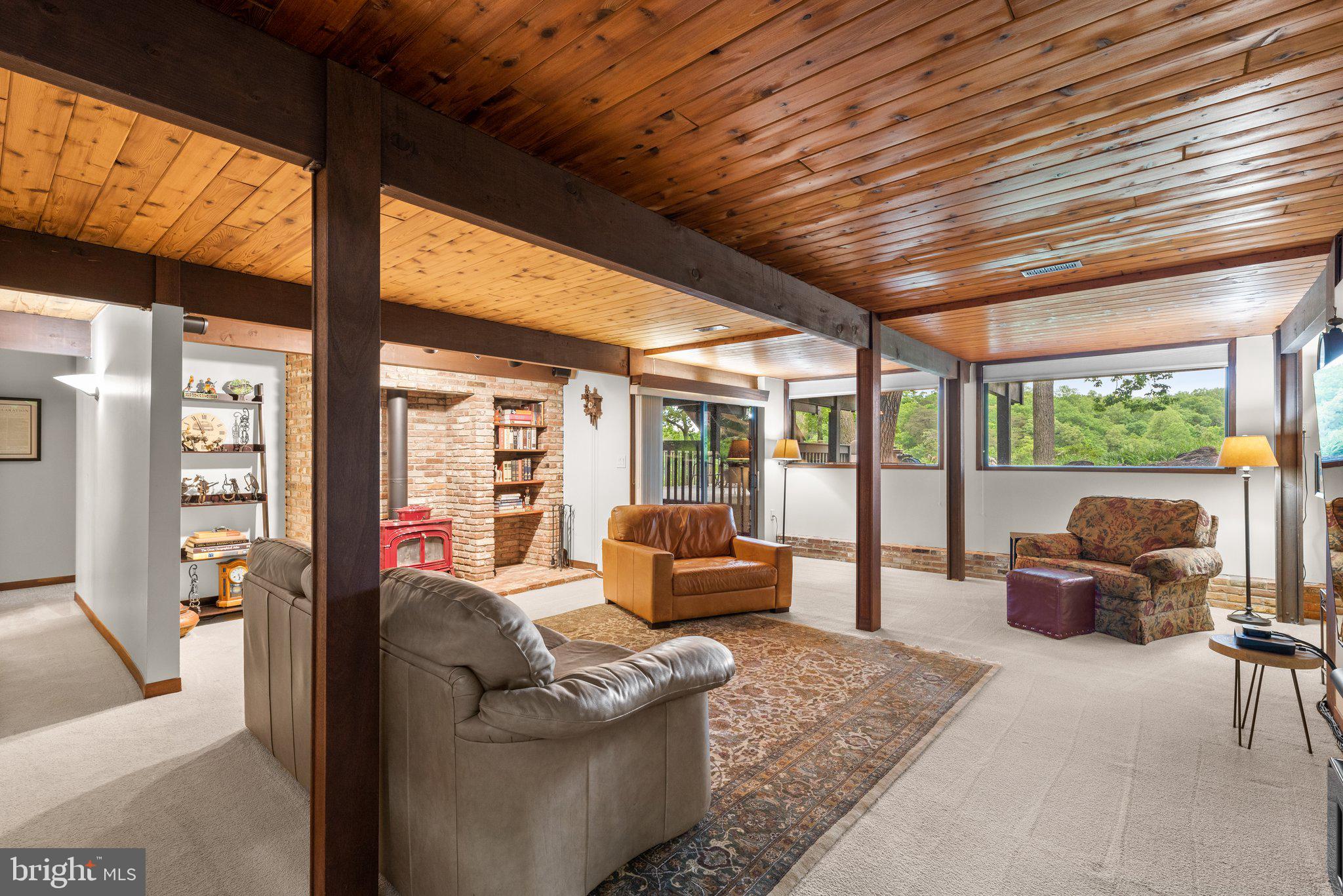 SOUTH RIVER MANOR - Residential