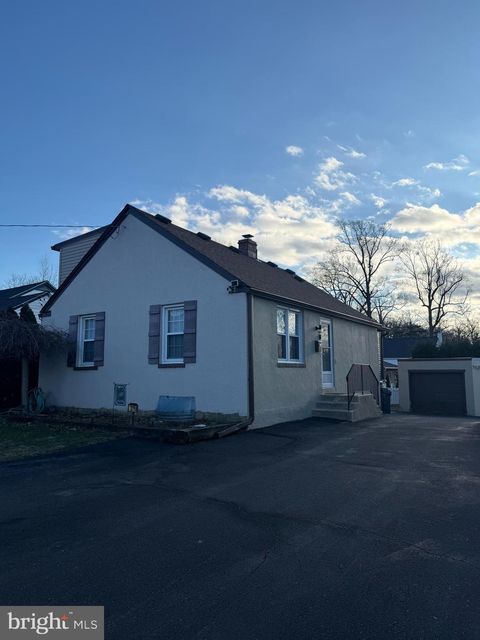 Photo of 2718 Hawthorne Road, GLENSIDE, PA 19038 (MLS # PAMC2165030)