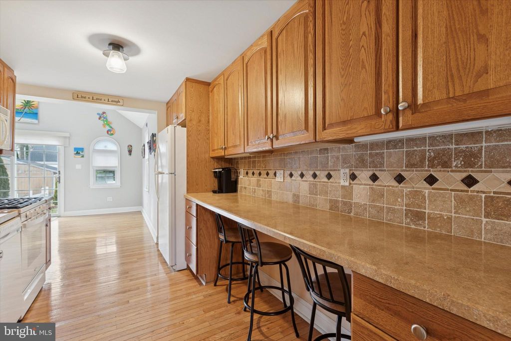 Photo of 2718 Hawthorne Road, GLENSIDE, PA 19038 (MLS # PAMC2165030)