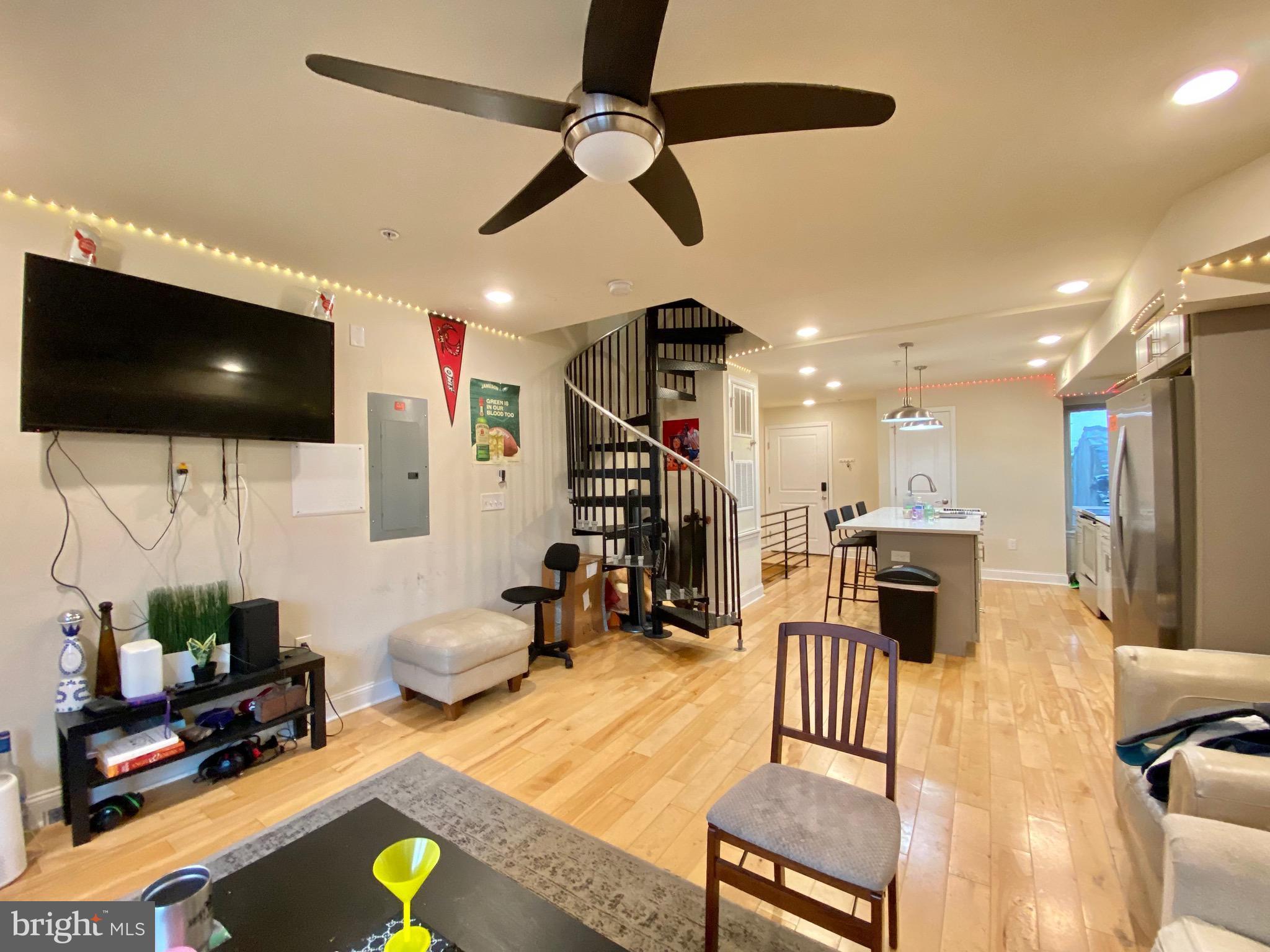 TEMPLE UNIVERSITY - Residential Lease