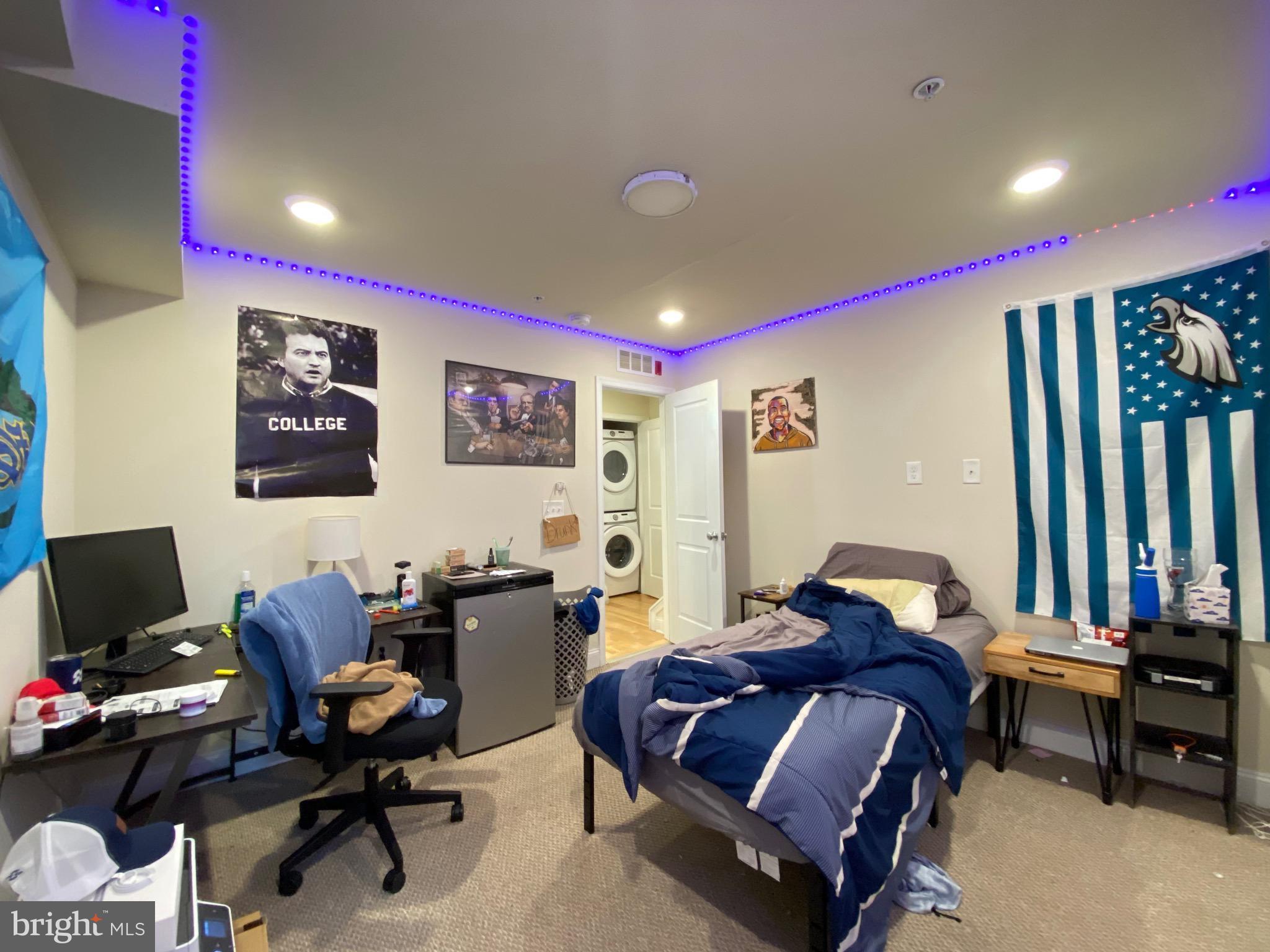 TEMPLE UNIVERSITY - Residential Lease