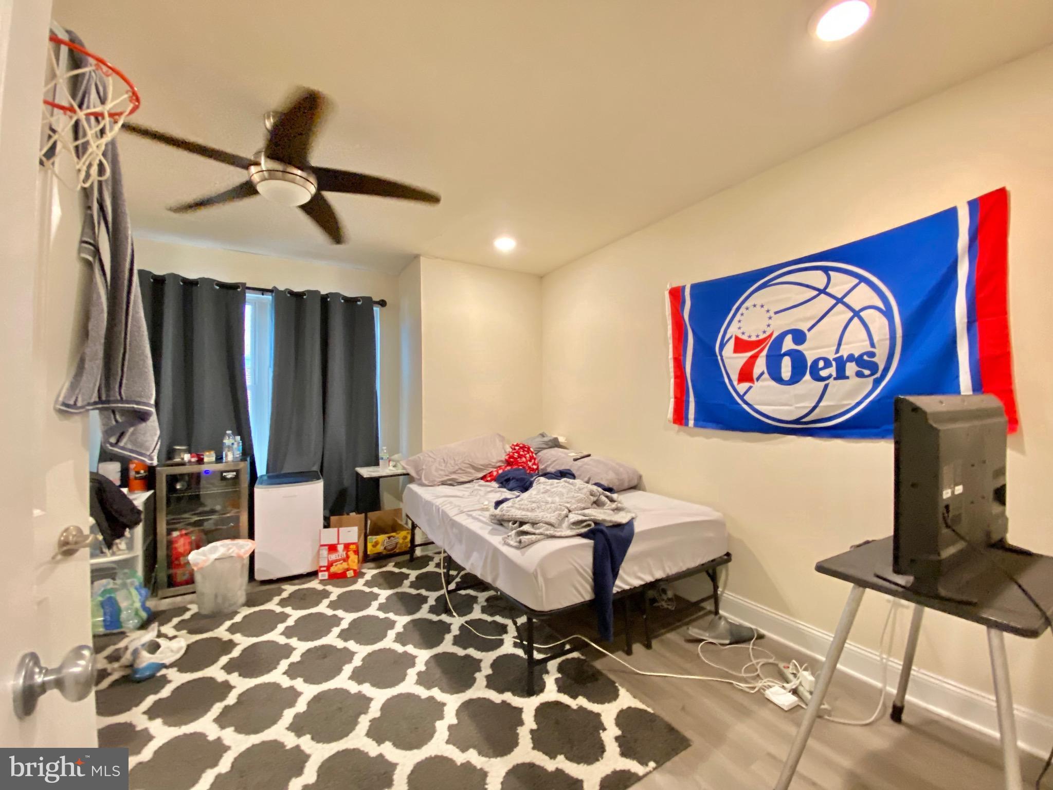 TEMPLE UNIVERSITY - Residential Lease