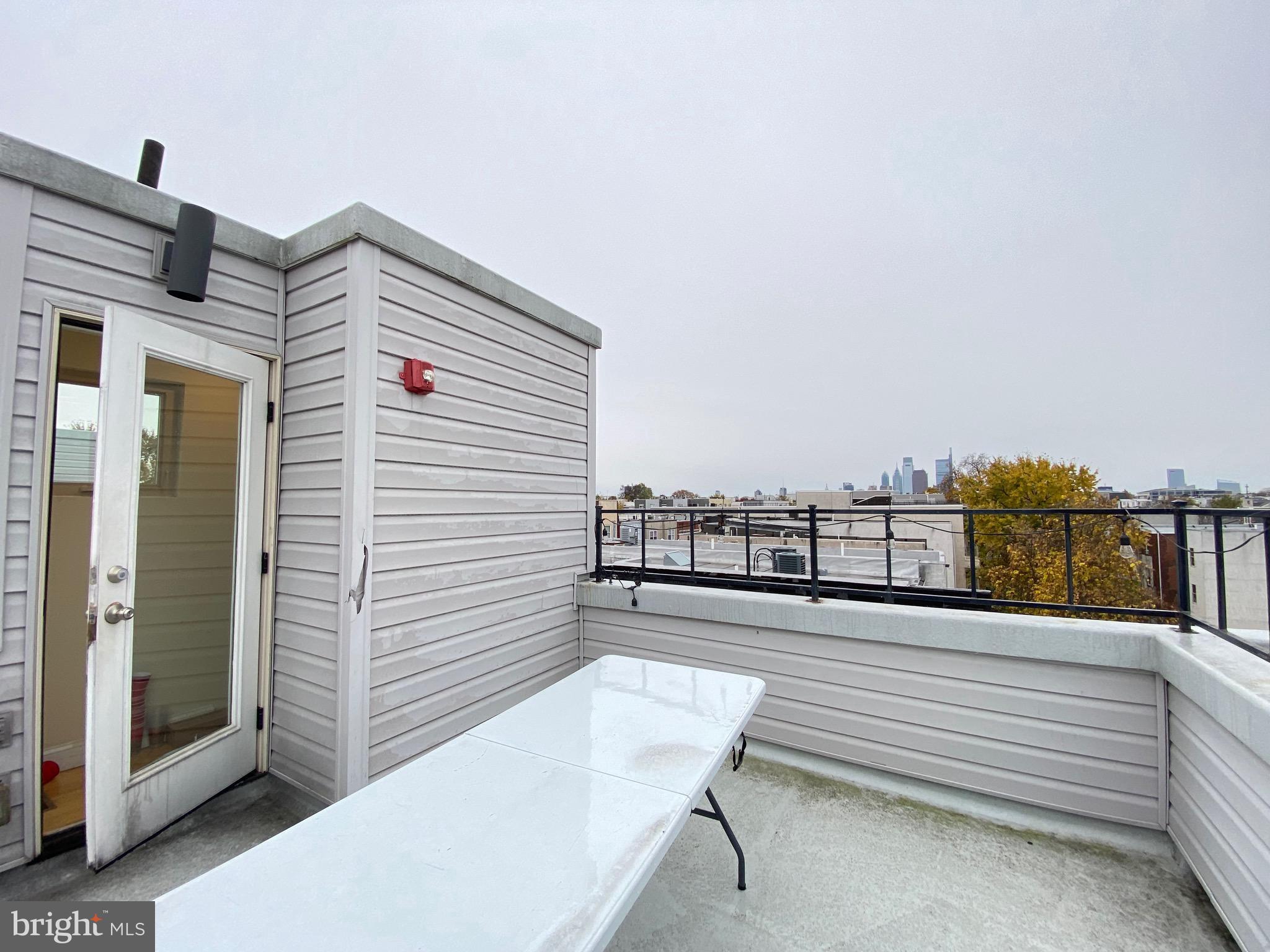 TEMPLE UNIVERSITY - Residential Lease