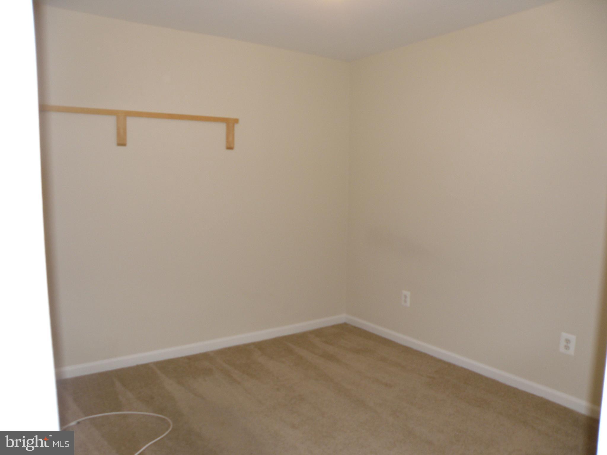 CLOVERHILL - Residential Lease