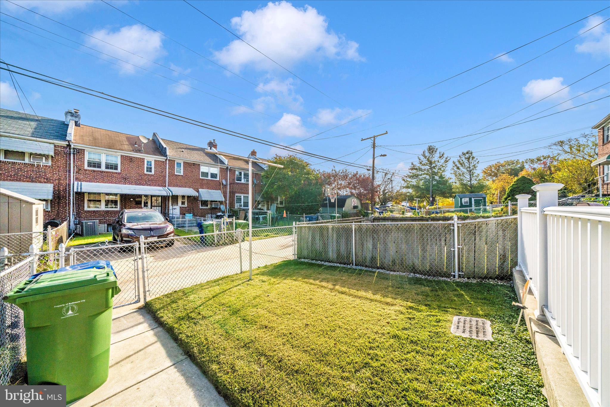 OAKLEE VILLAGE - Residential