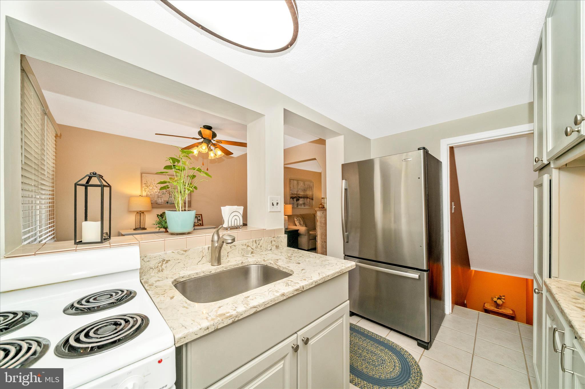 OAKLEE VILLAGE - Residential