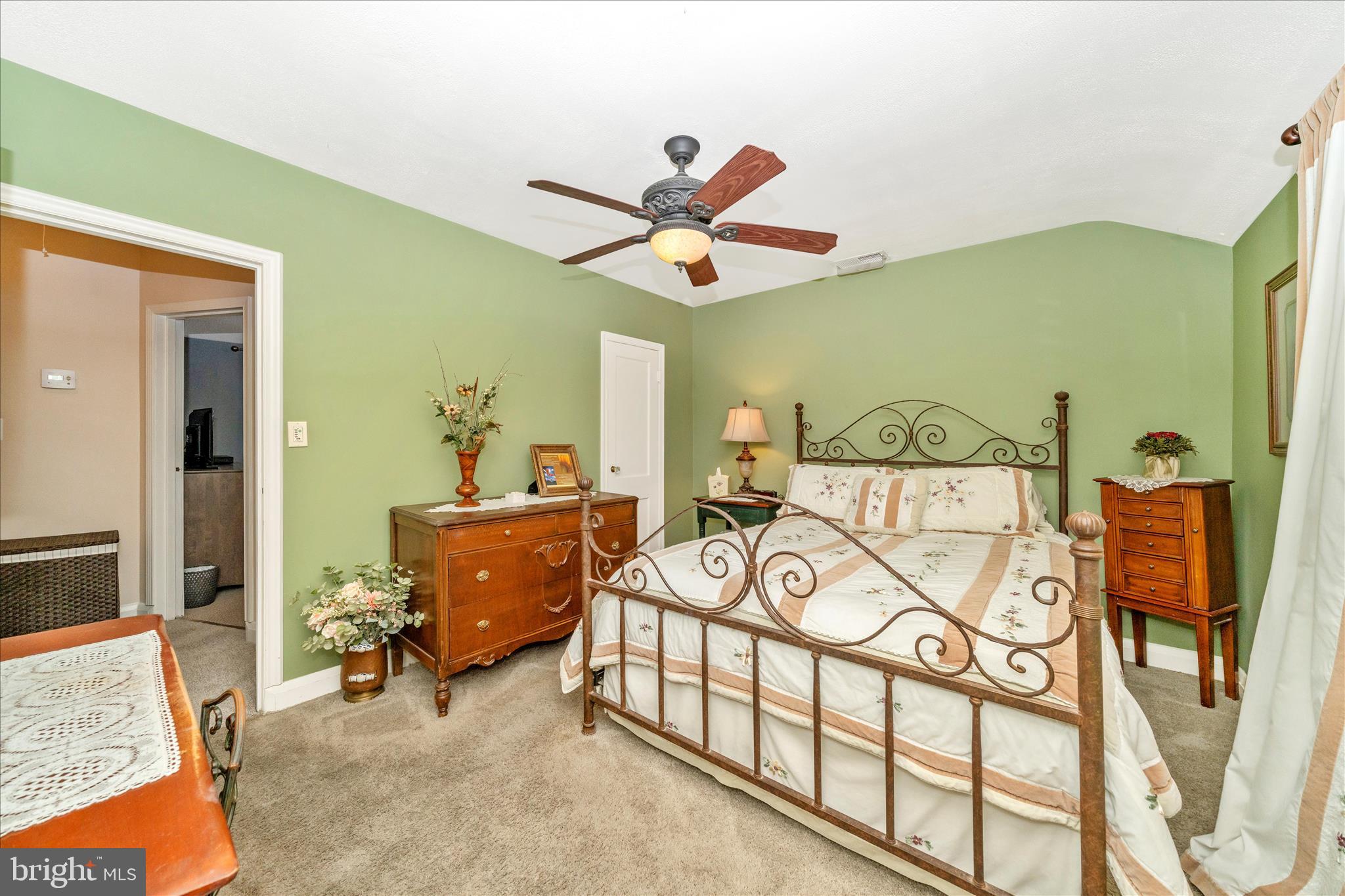 OAKLEE VILLAGE - Residential