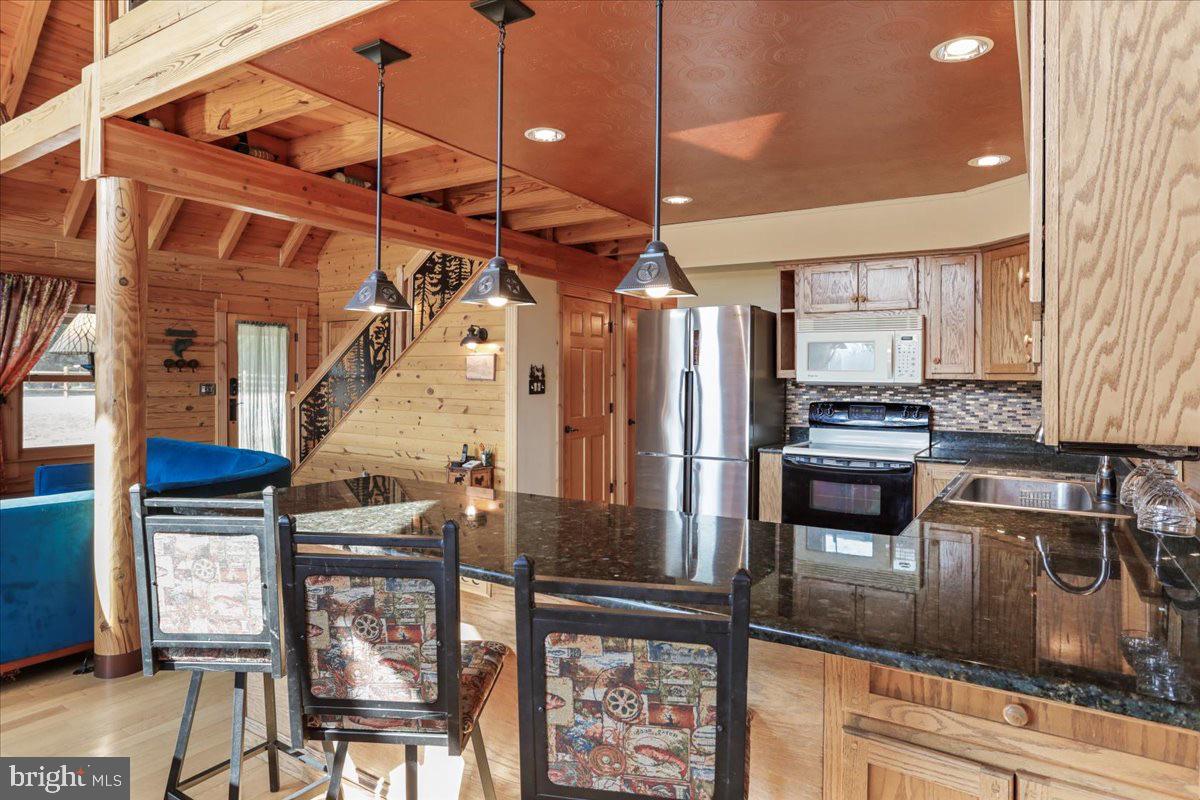 GRETCHEN ACRES - Residential