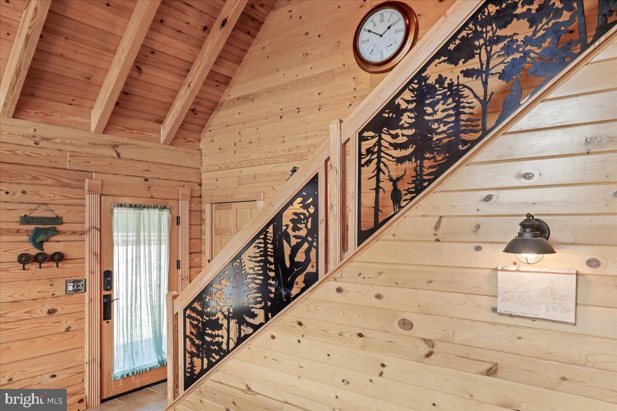 GRETCHEN ACRES - Residential