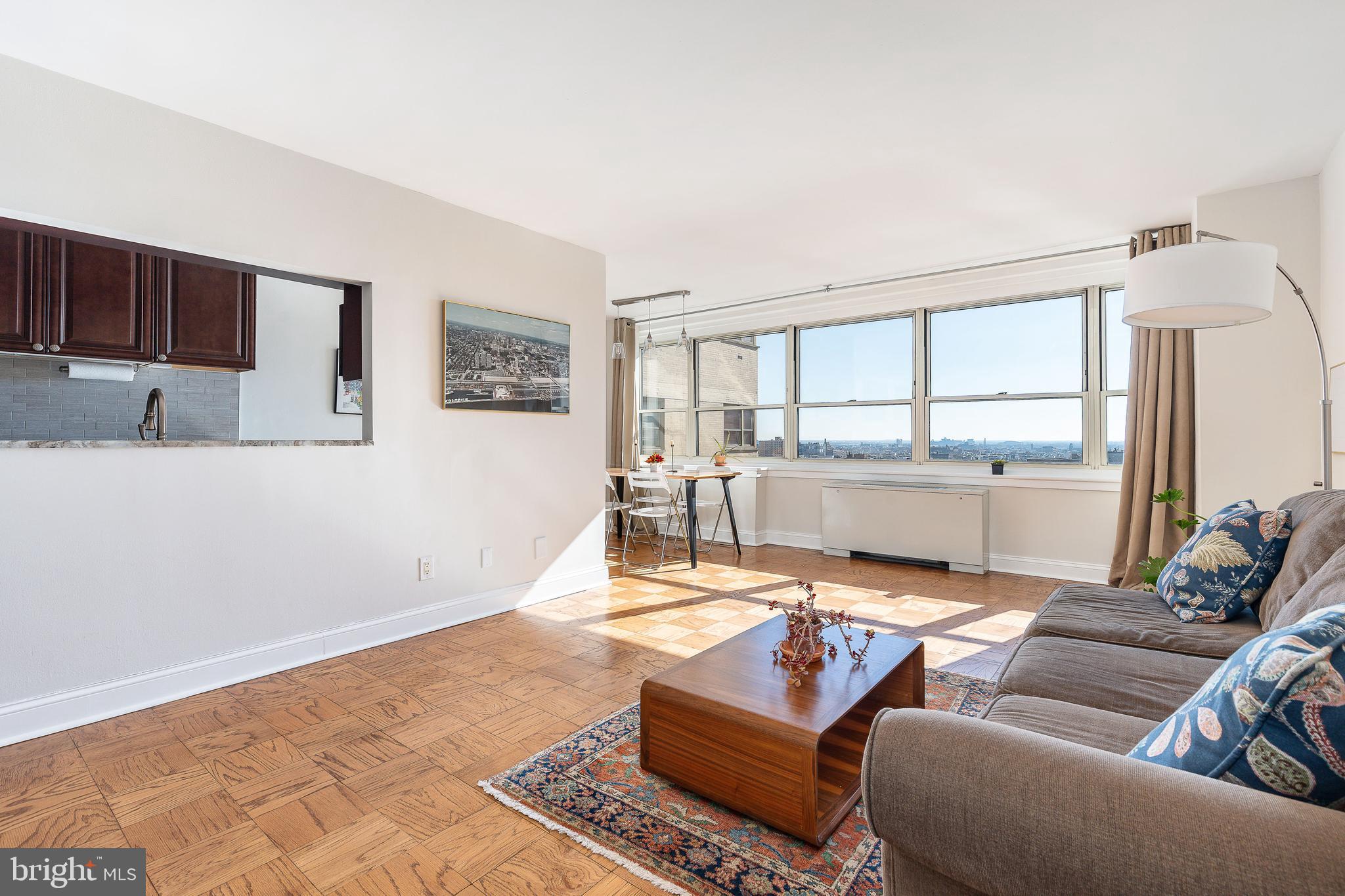 RITTENHOUSE SQUARE - Residential