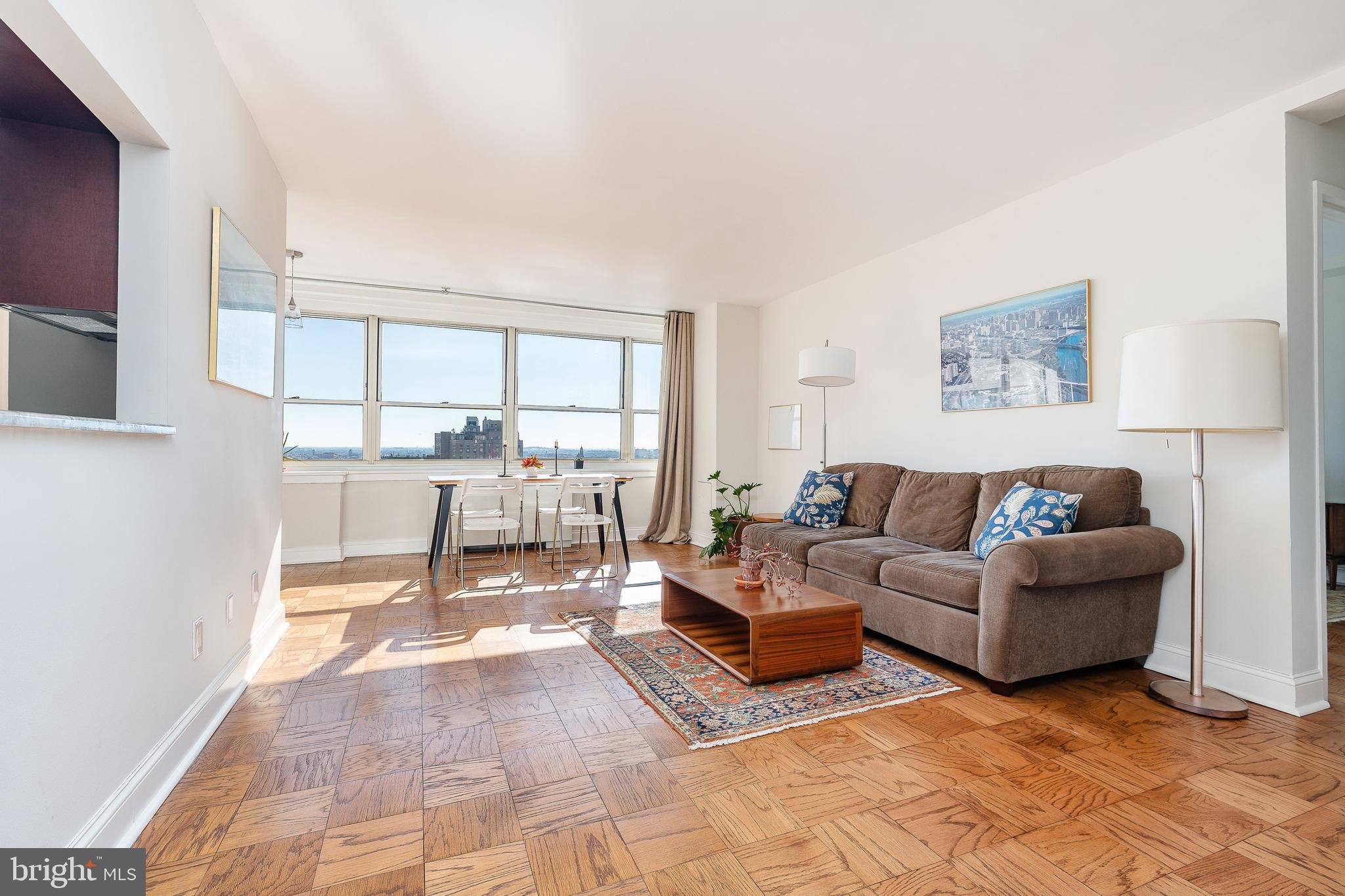 RITTENHOUSE SQUARE - Residential