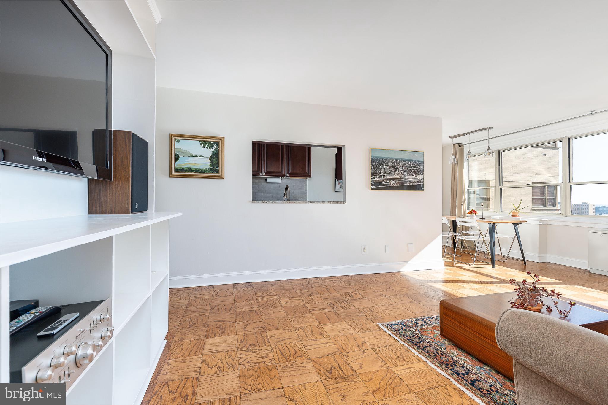 RITTENHOUSE SQUARE - Residential