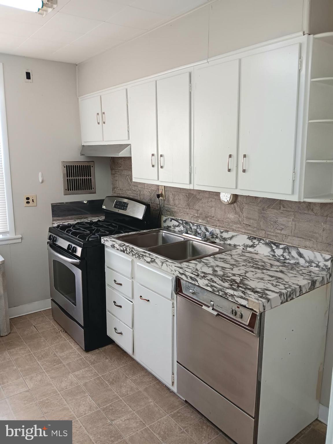 COLLINGDALE - Residential