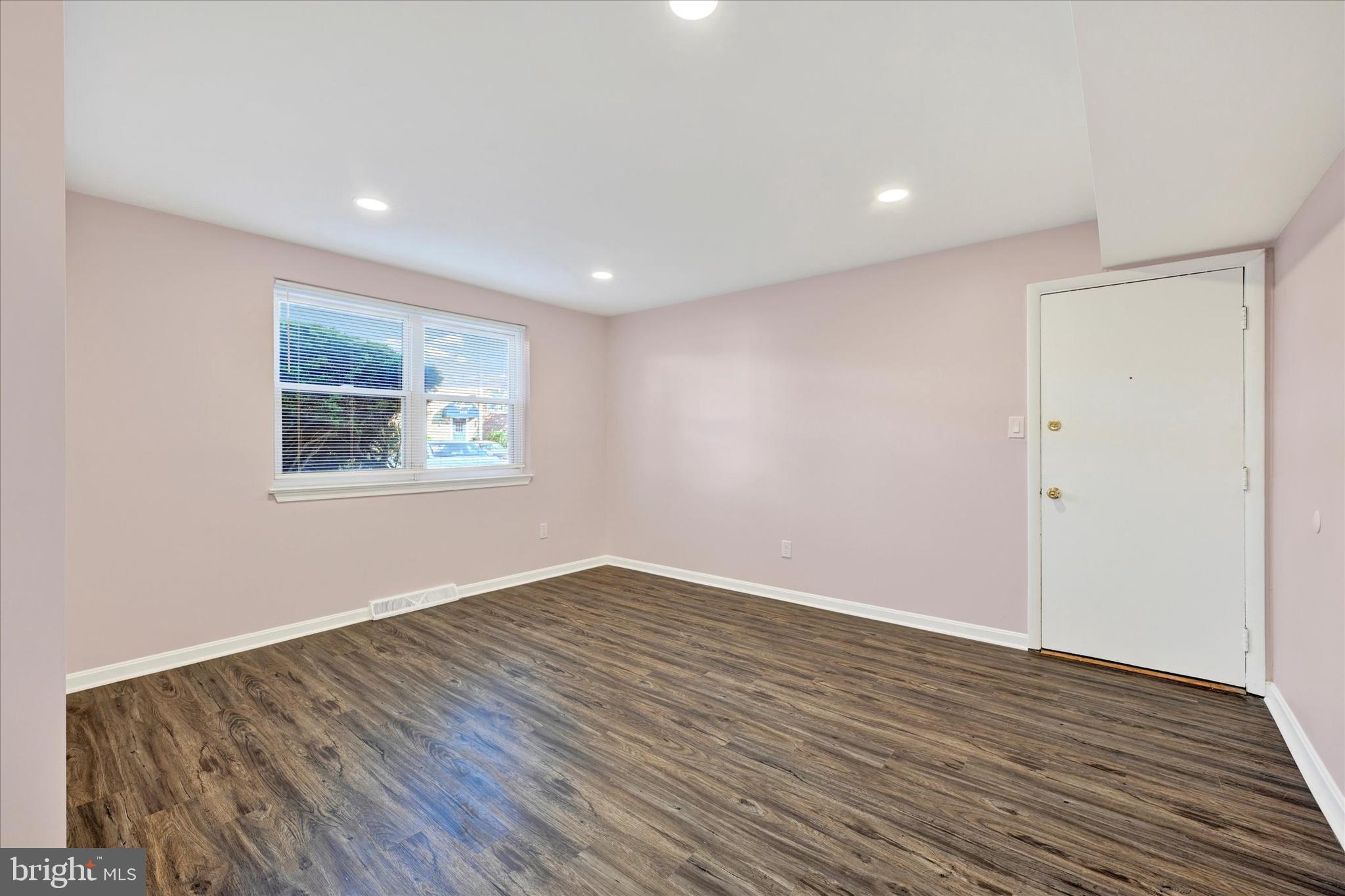 4411 FALLS BRIDGE DRIVE L