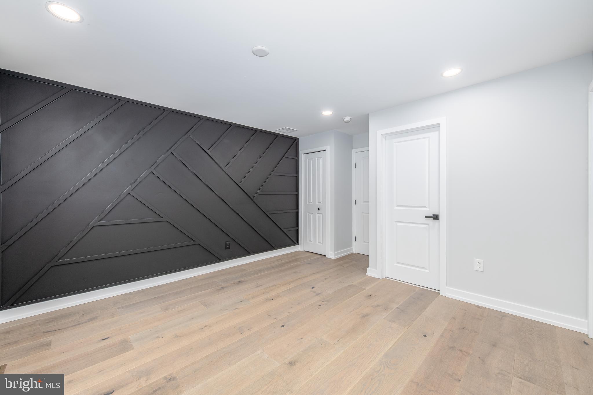 PASSYUNK SQUARE - Residential