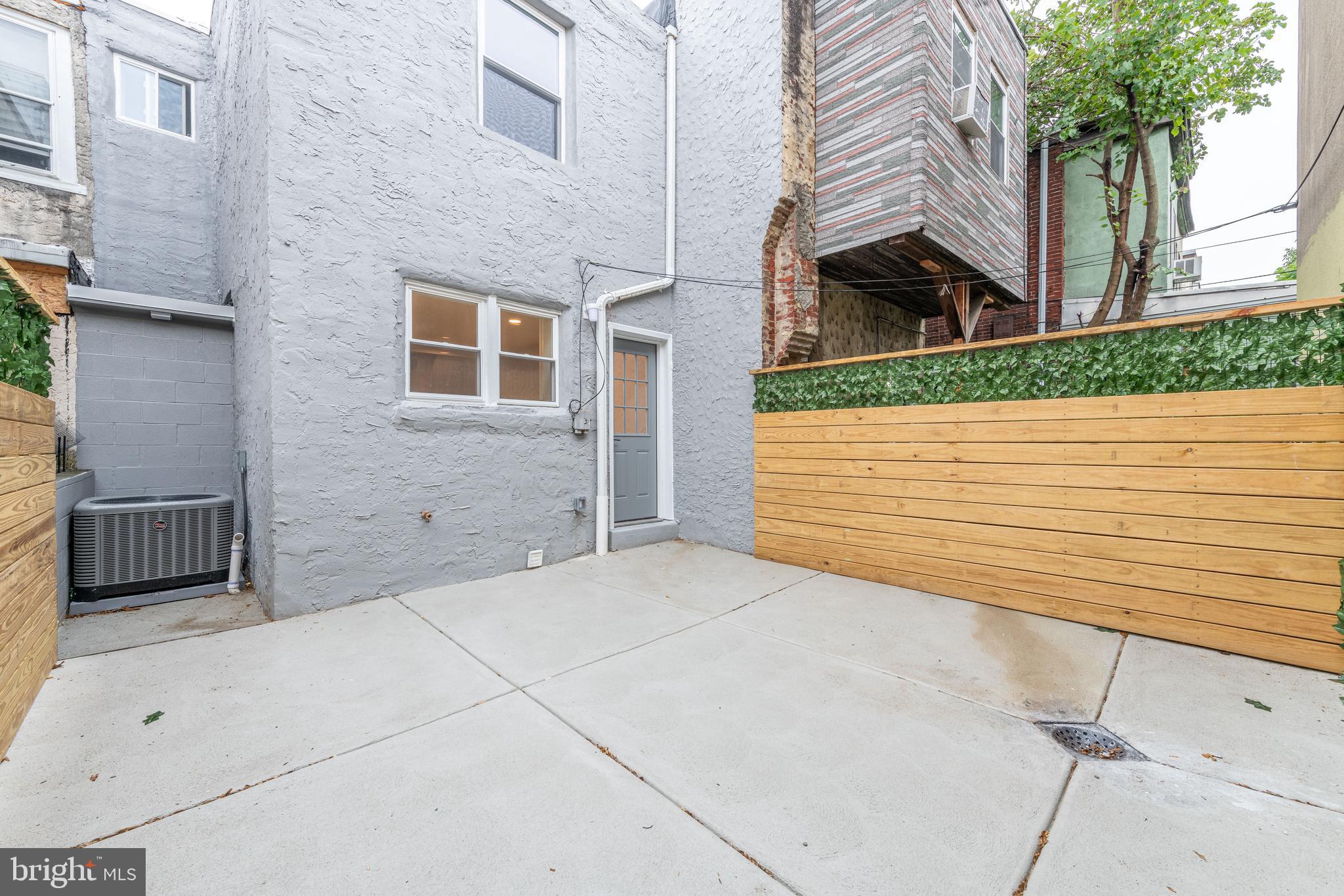 PASSYUNK SQUARE - Residential