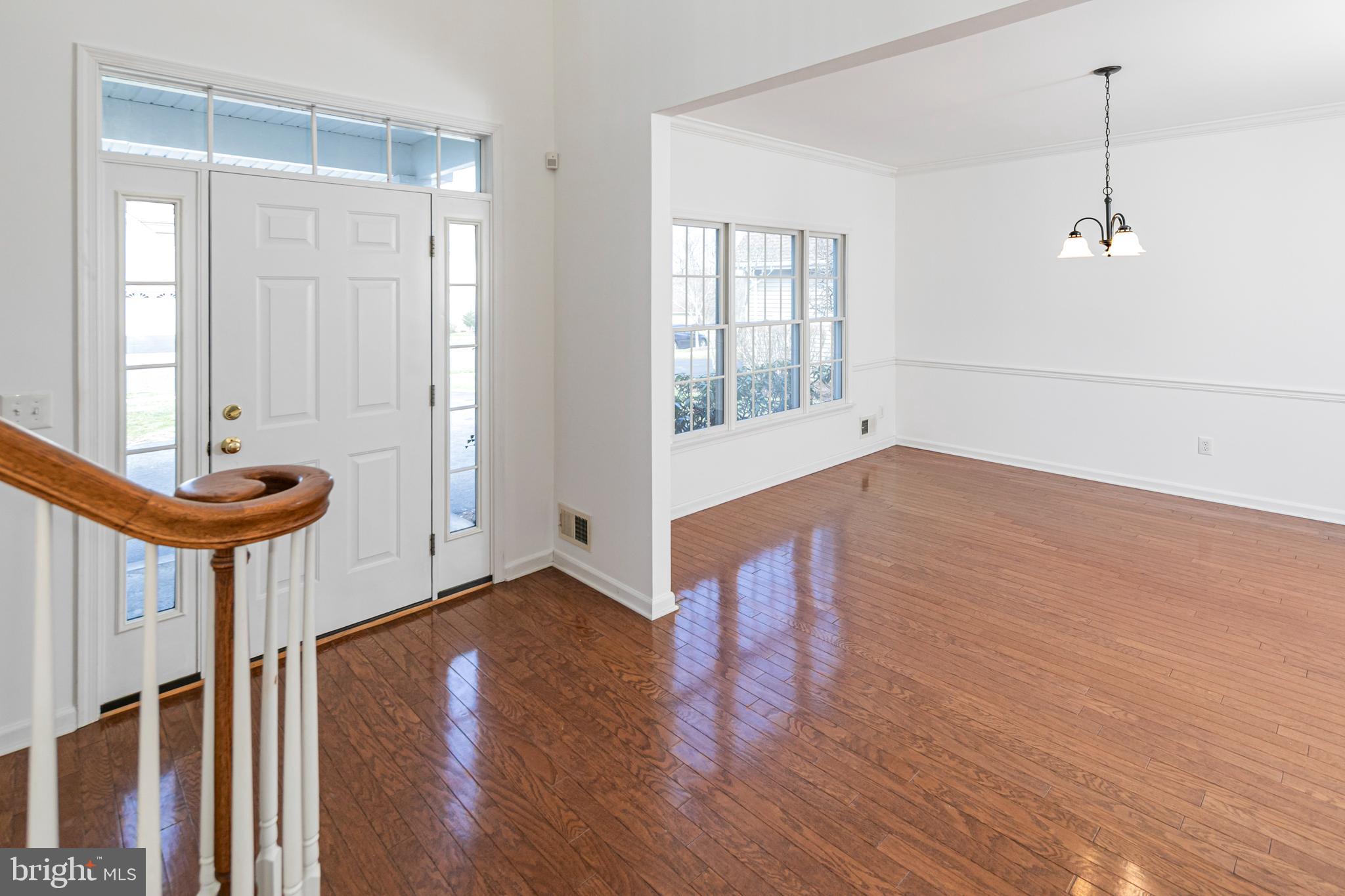 15 BETHPAGE DRIVE