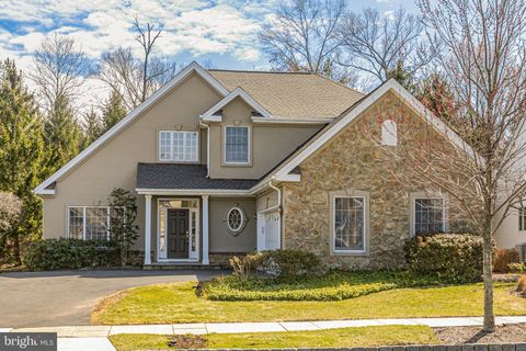 Homes For Sale - 15 Bethpage Drive<br/> SKILLMAN, NJ 08558