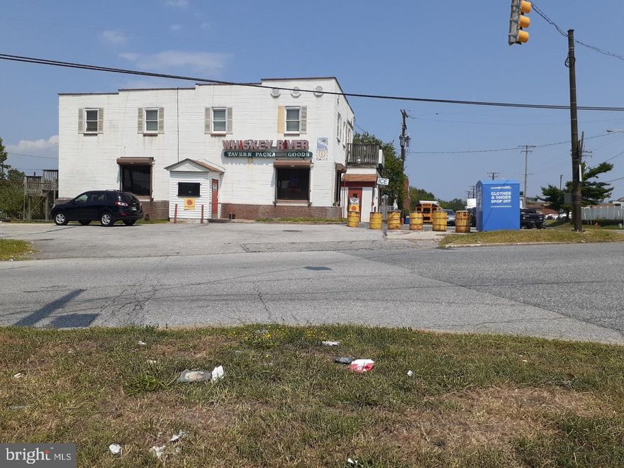 RETAIL CORNER SITE,  COFFEE, DONUT, BAR,  FOOD,   ALLOWED USES. LIQUOR LICENSE  CONVEYS Build your future here.
Corner lot at traffic signal.  In and out from both streets.
Class 7, In/Out Balt Co.  liquor license conveys.

CONTROLLED HARD INTERSECTION,  WITH TRAFFIC LIGHT
Put you next location here. LOCATION  LOCATION  LOCATION