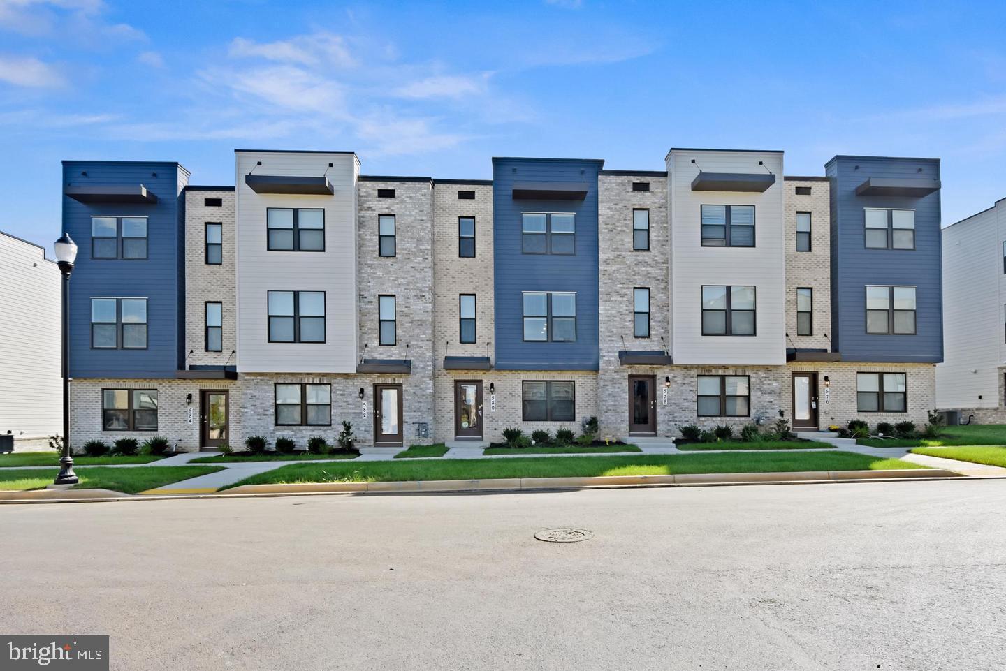 DOWNTOWN FREDERICK - Residential Lease