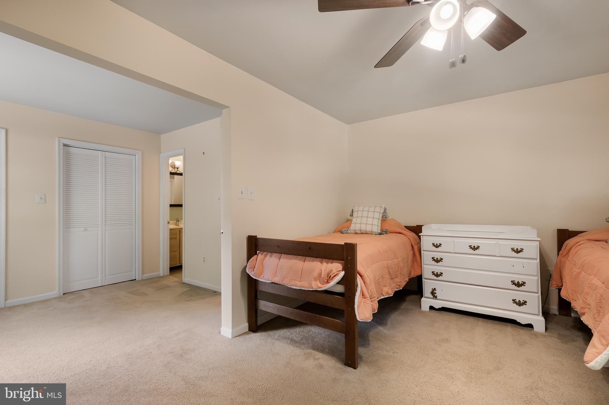 NORTH RED OAK (WEST) - Residential