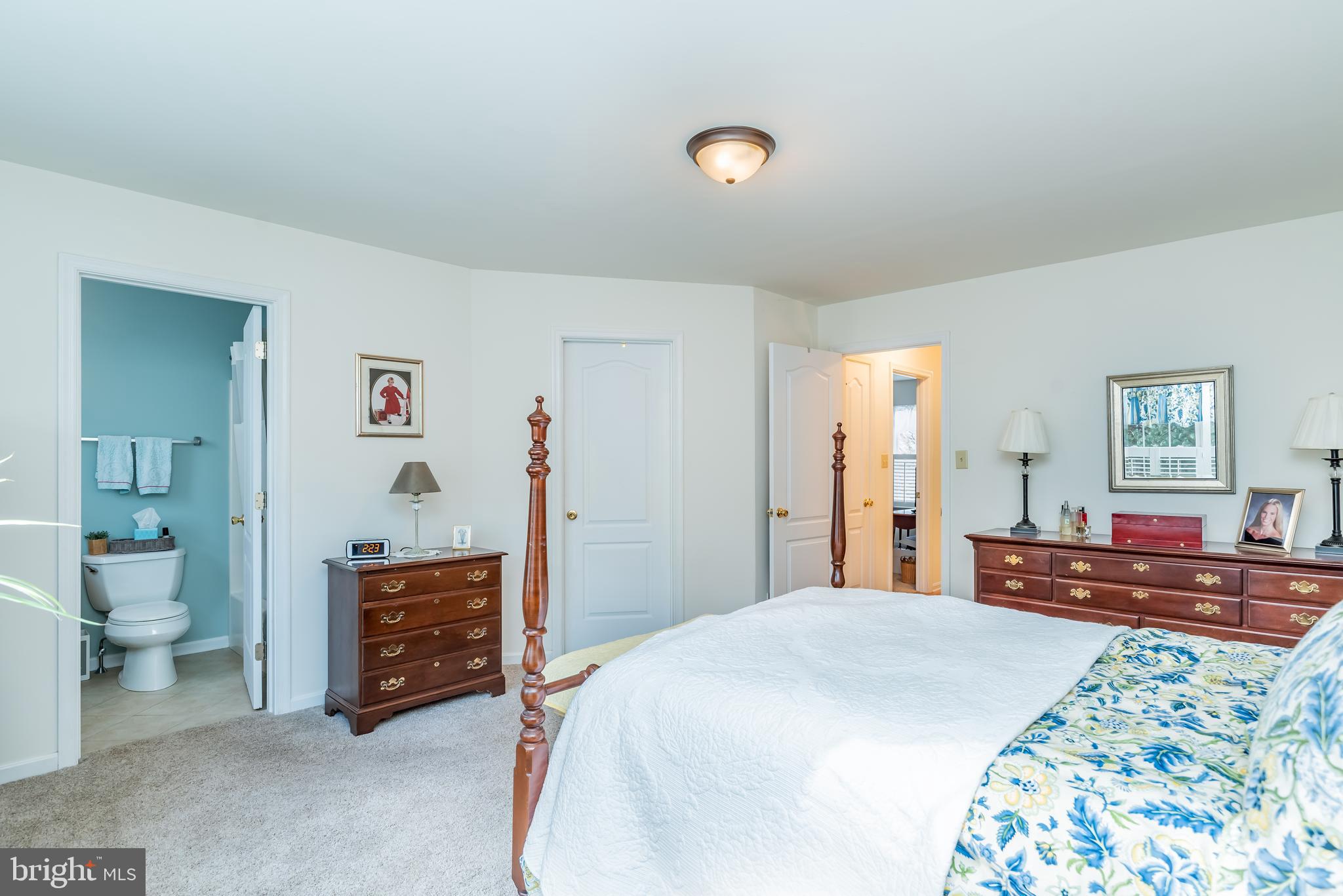 CHESTNUT TOWNHOUSES - Residential Lease