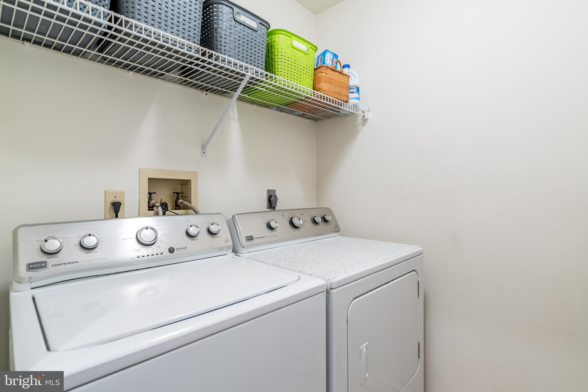 CHESTNUT TOWNHOUSES - Residential Lease