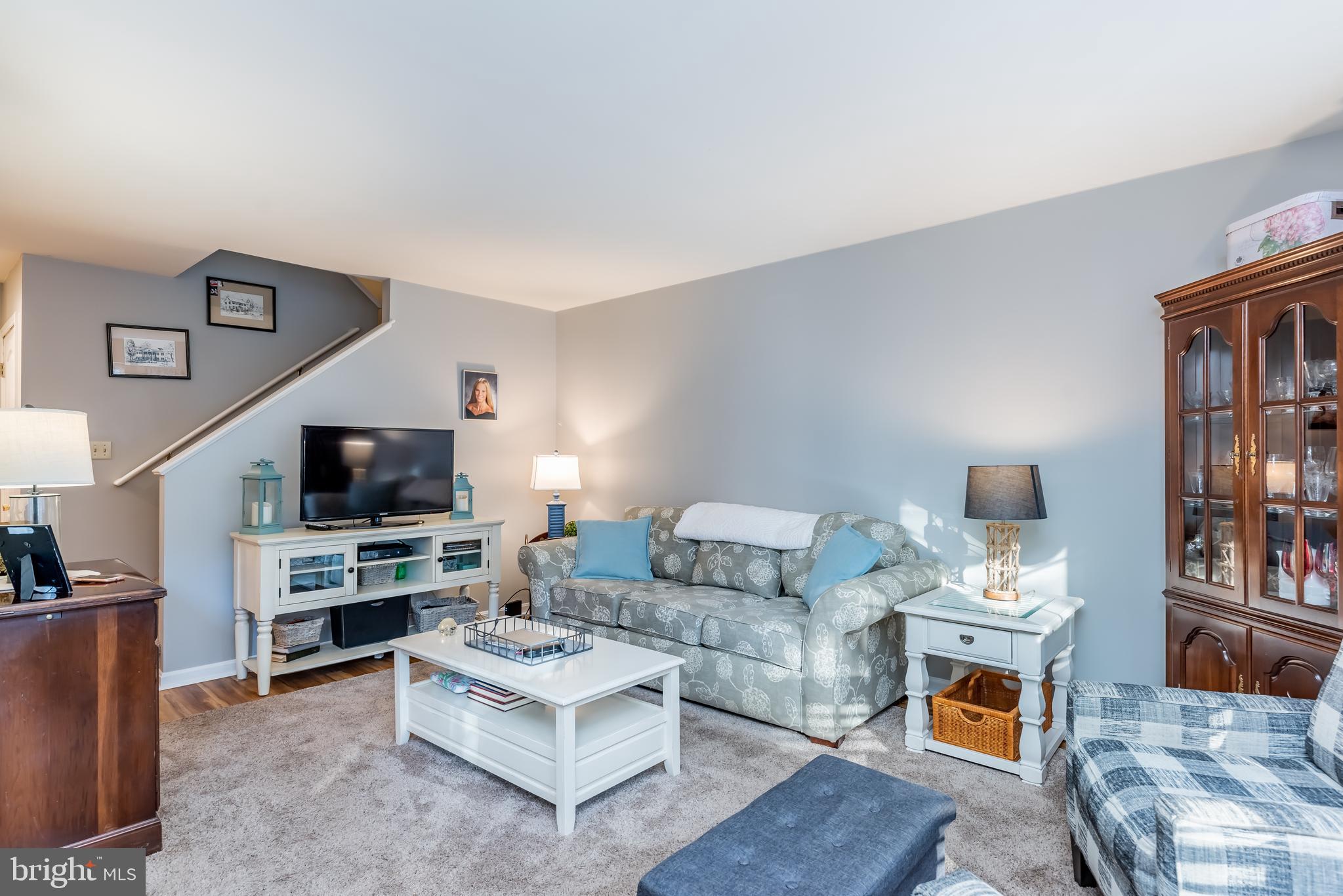 CHESTNUT TOWNHOUSES - Residential Lease