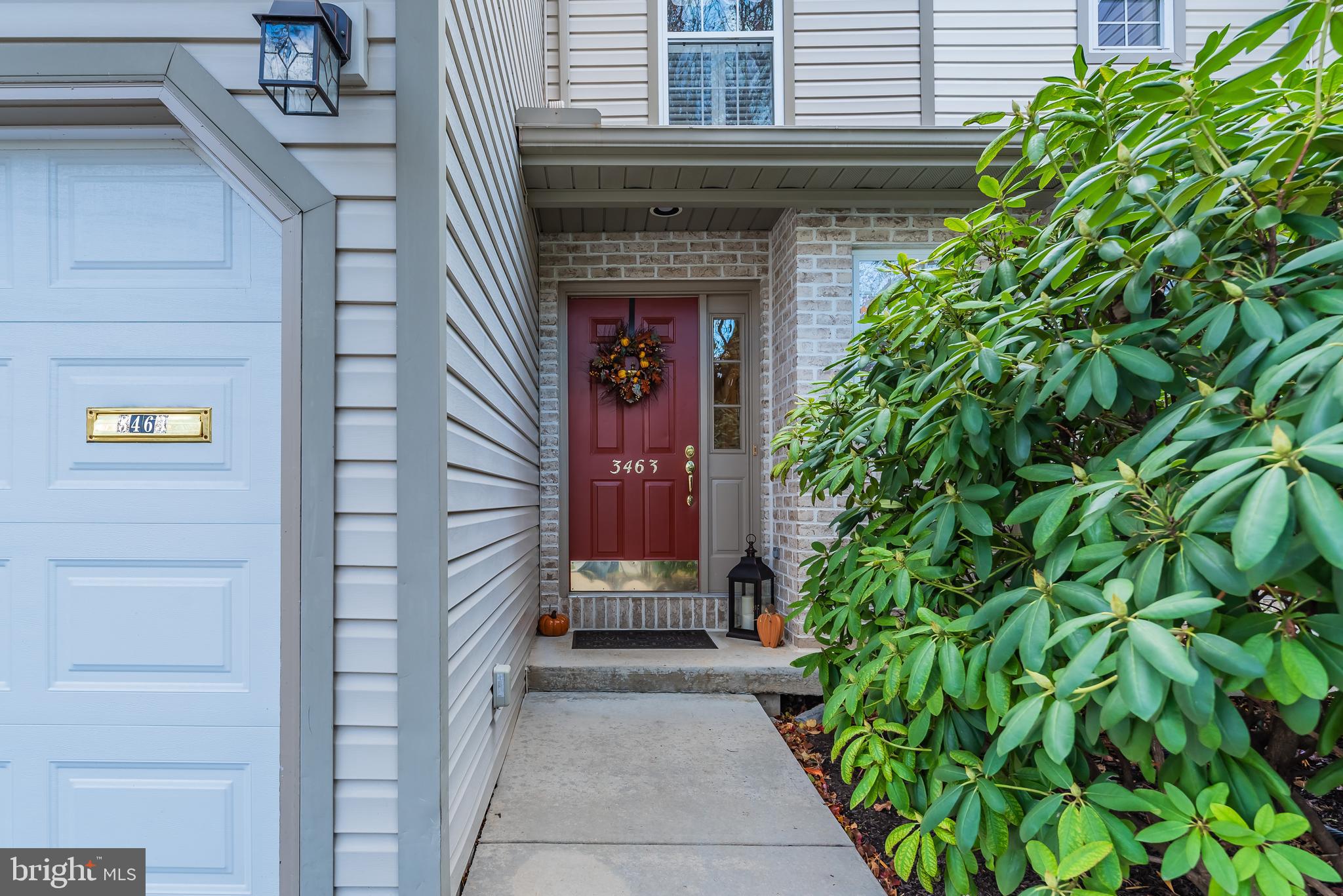 CHESTNUT TOWNHOUSES - Residential Lease