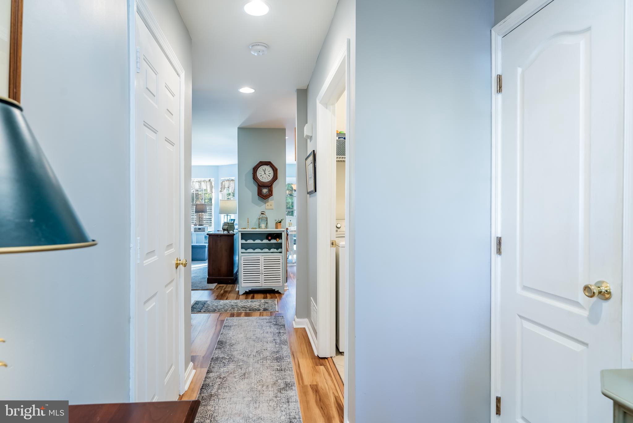 CHESTNUT TOWNHOUSES - Residential Lease