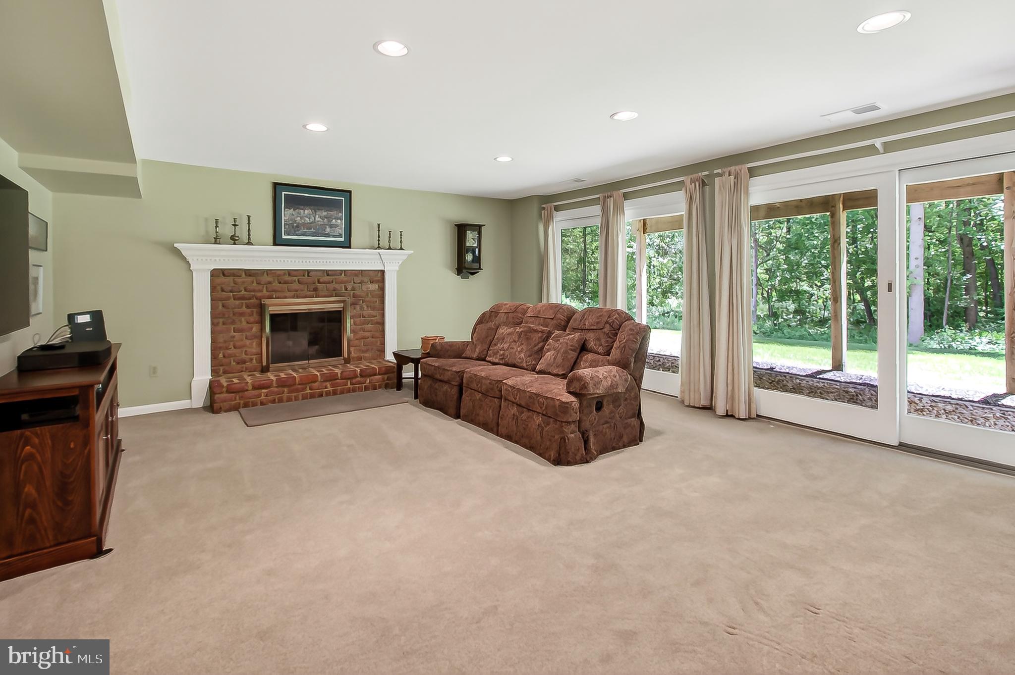 COPELAND POND - Residential