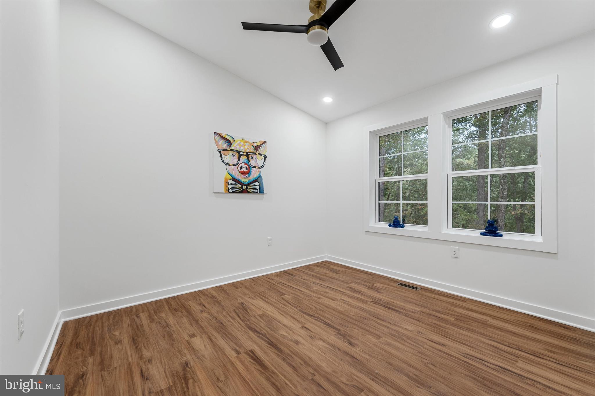 RIVER VIEW PARK - Residential