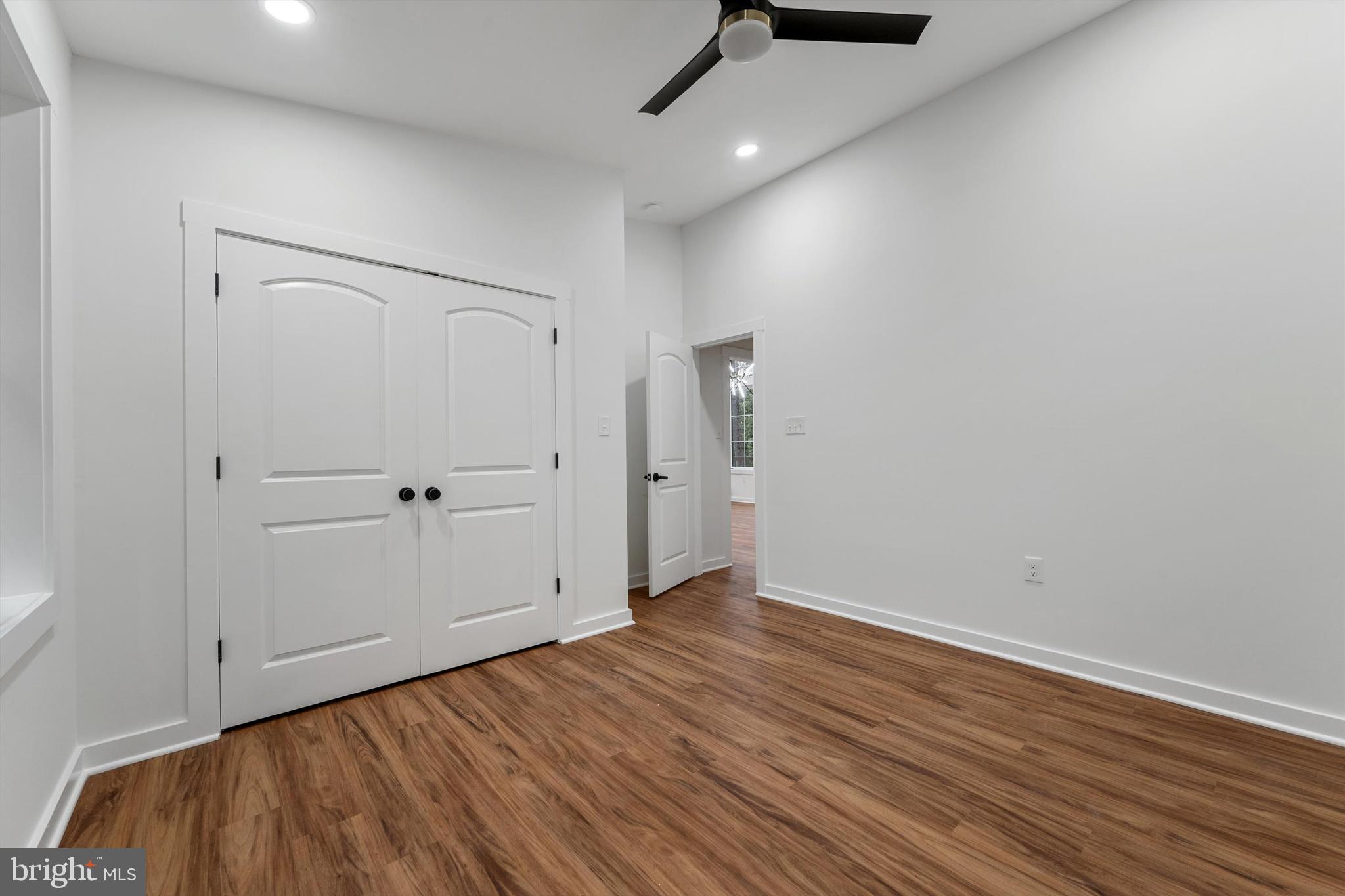 RIVER VIEW PARK - Residential