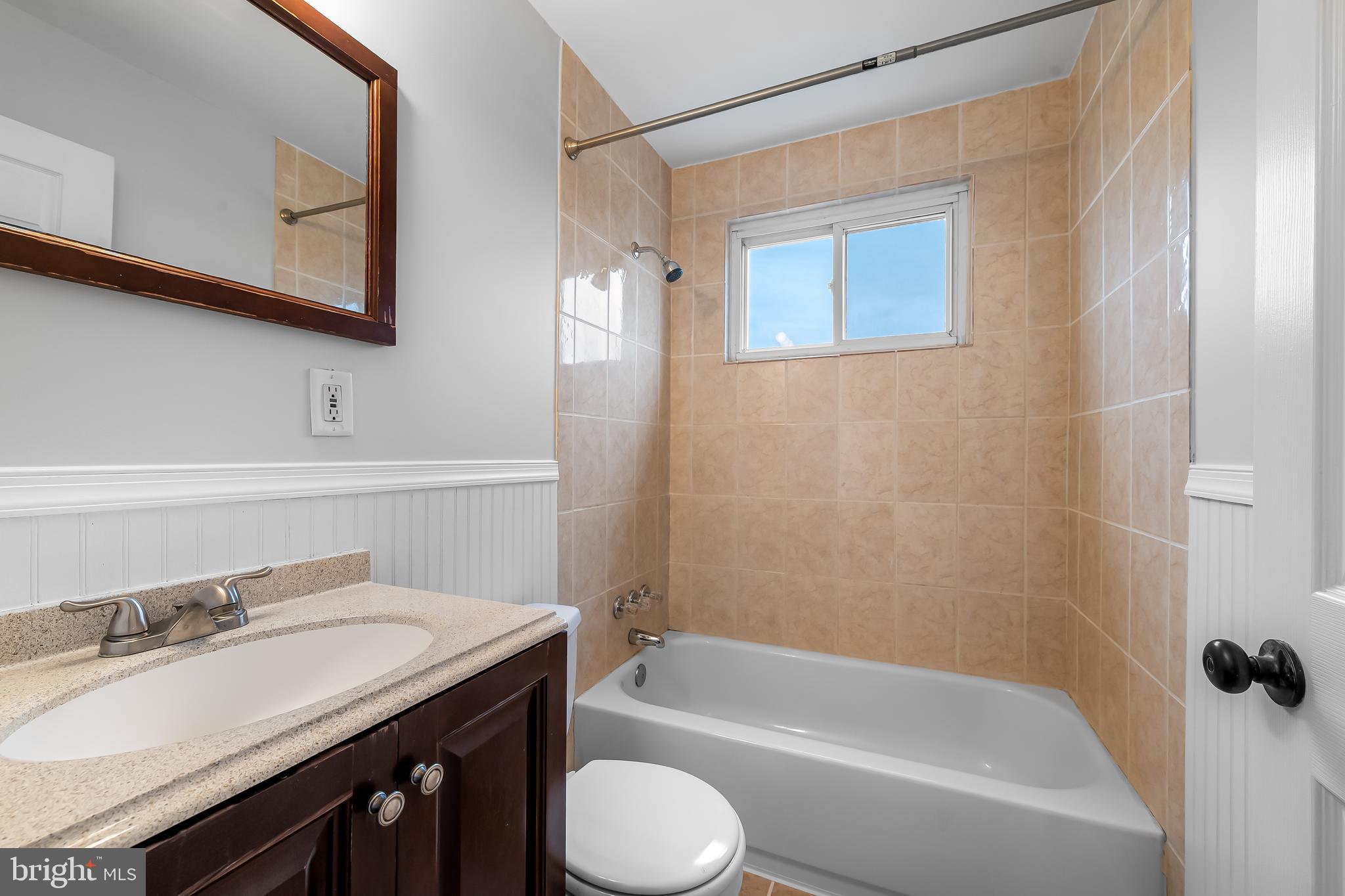 MEDFIELD - Residential