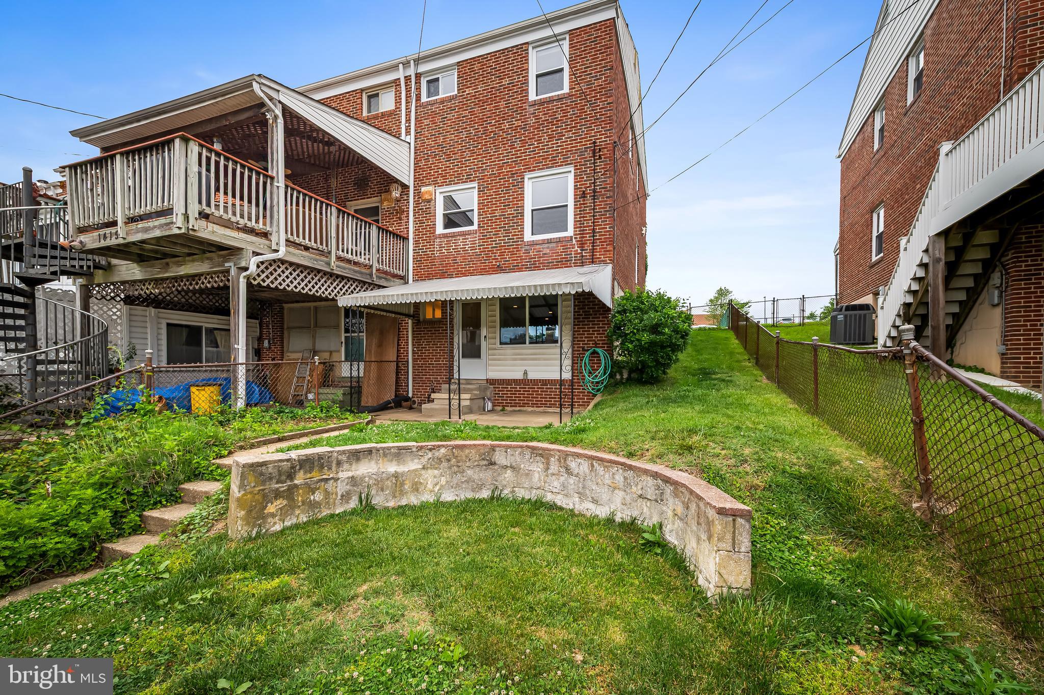 MEDFIELD - Residential