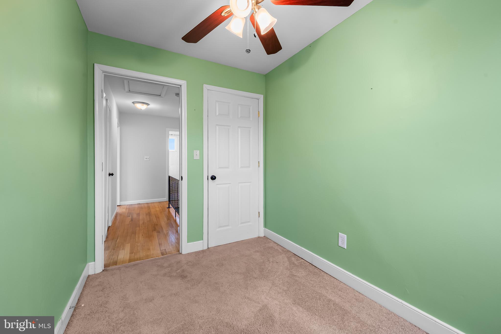 MEDFIELD - Residential