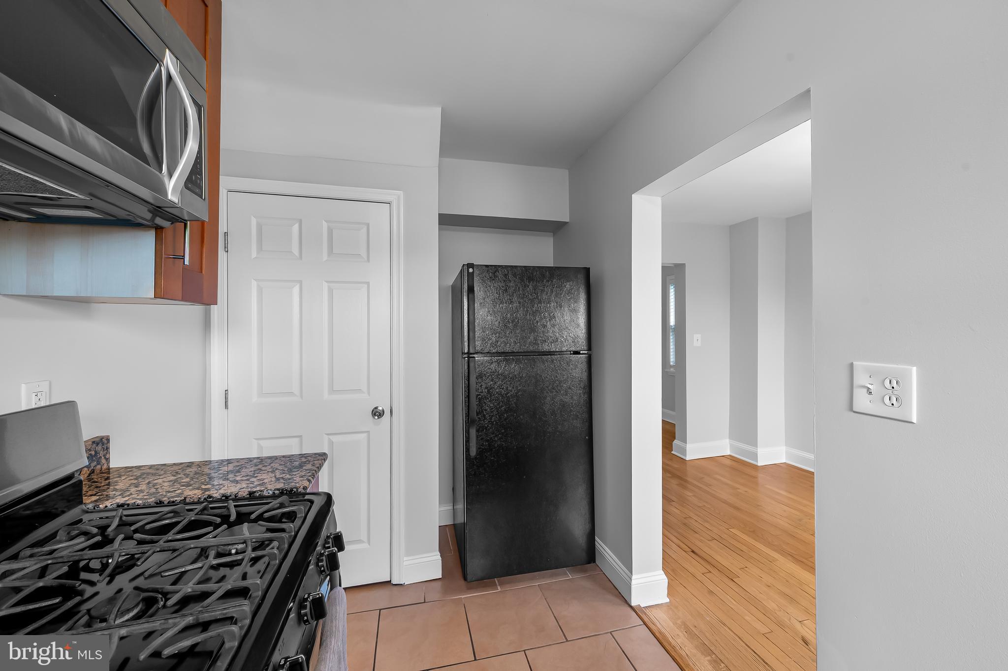 MEDFIELD - Residential