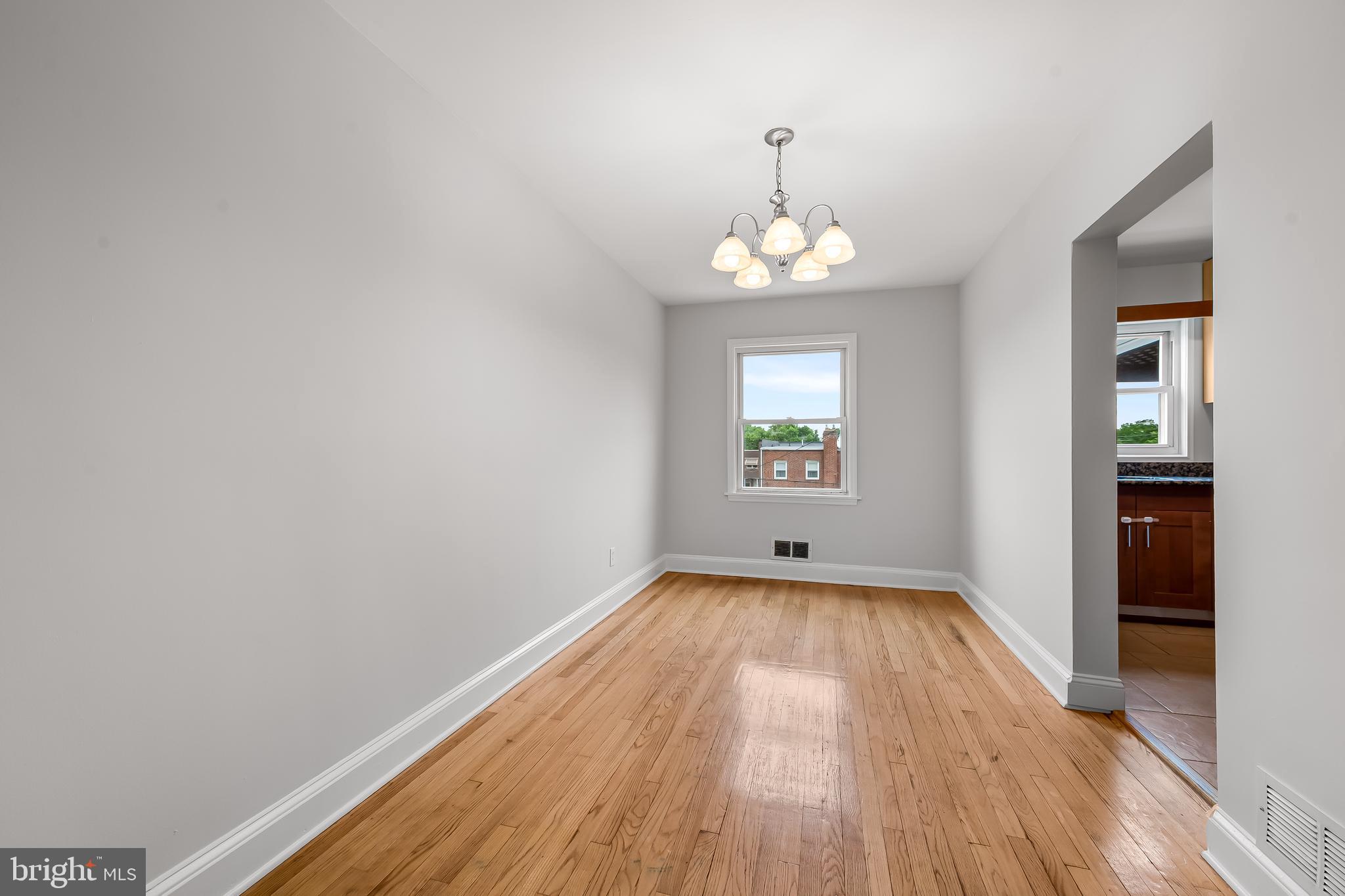 MEDFIELD - Residential