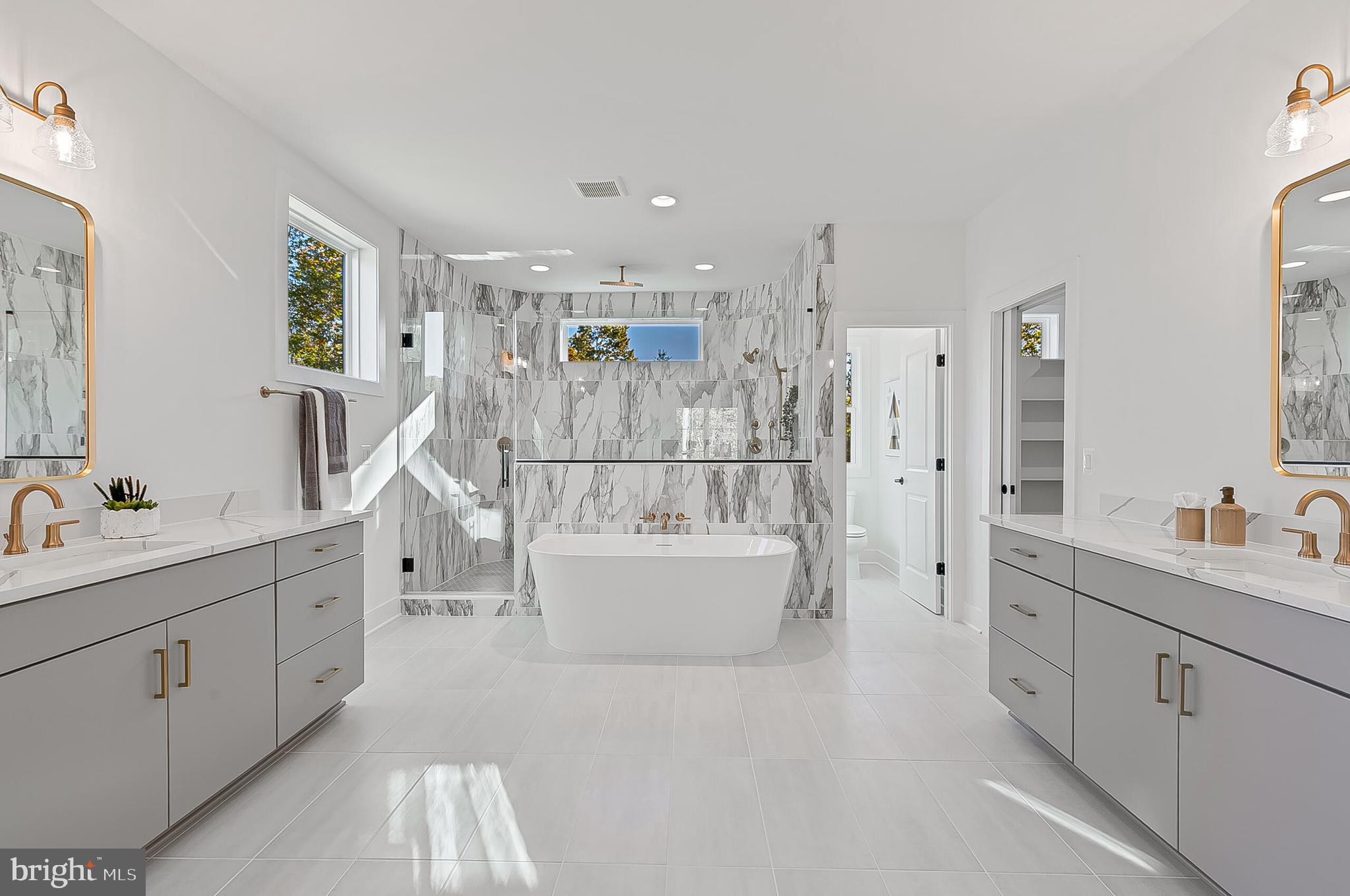 OCCOQUAN OVERLOOK - Residential