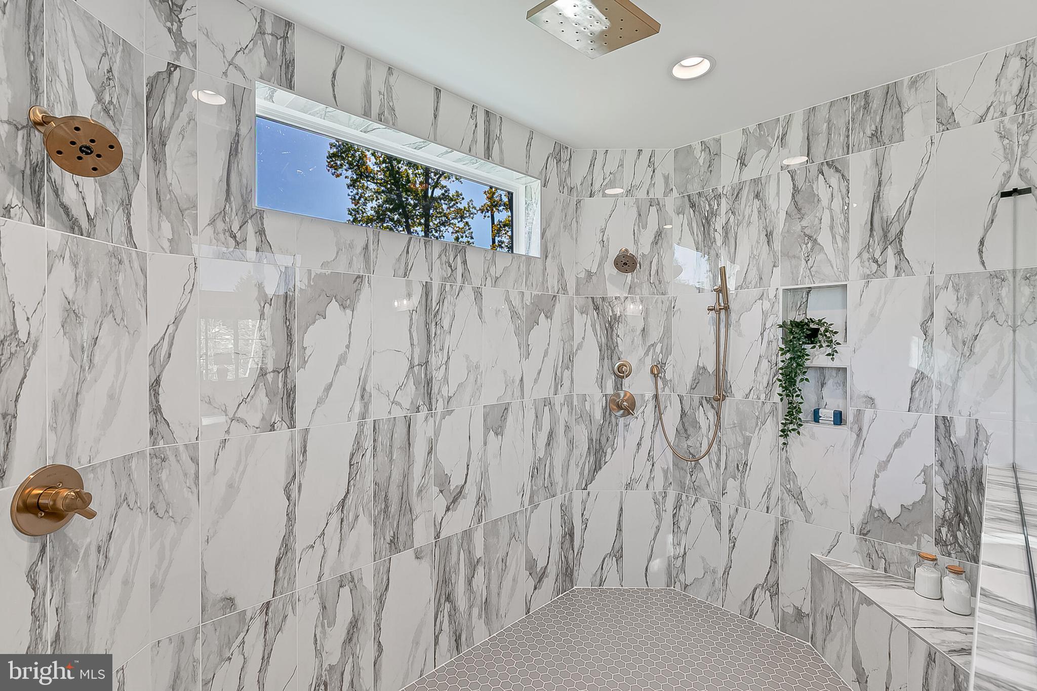 OCCOQUAN OVERLOOK - Residential