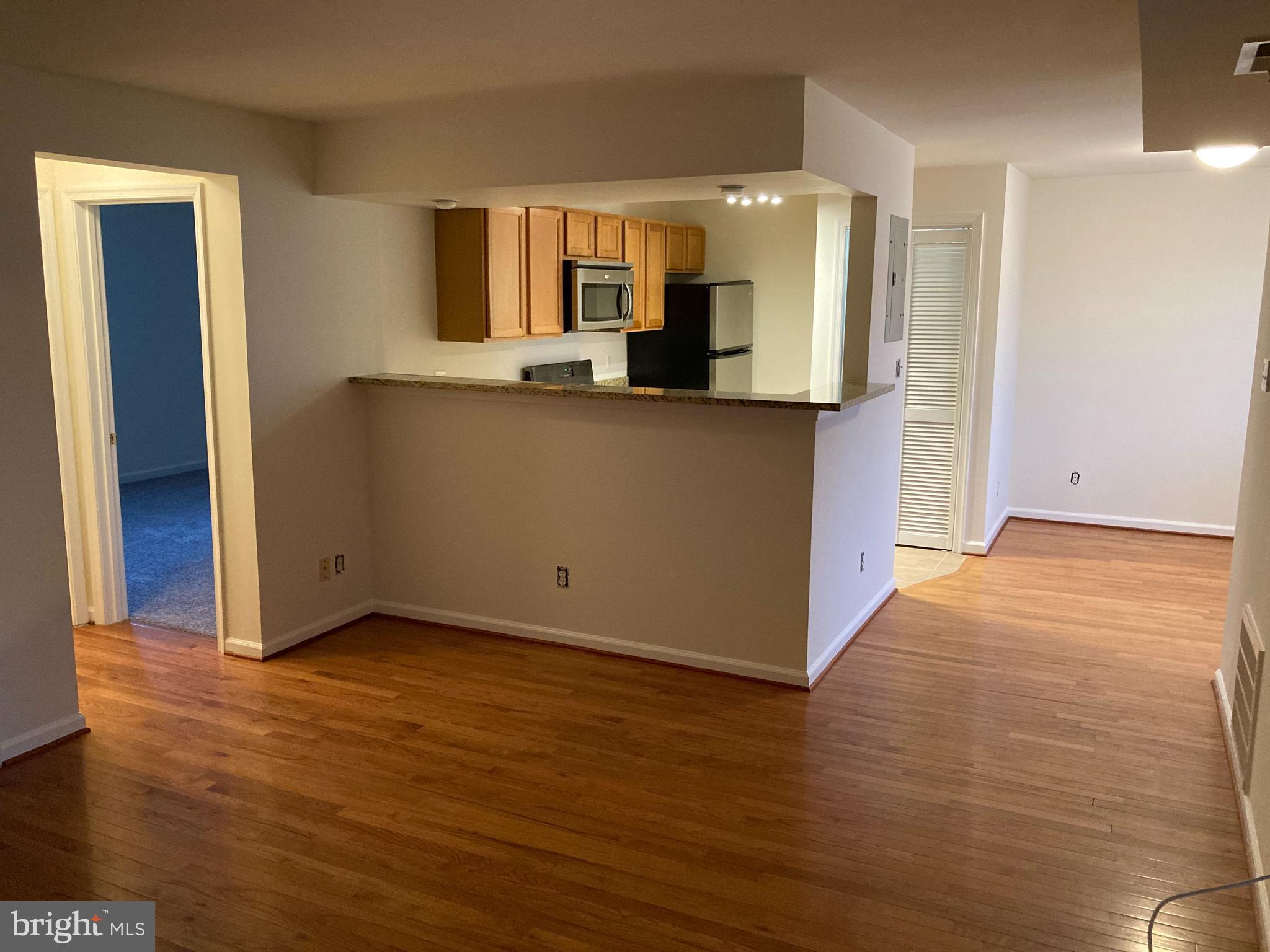 MARKHAM VIEW CONDOMINIUMS - Residential Lease