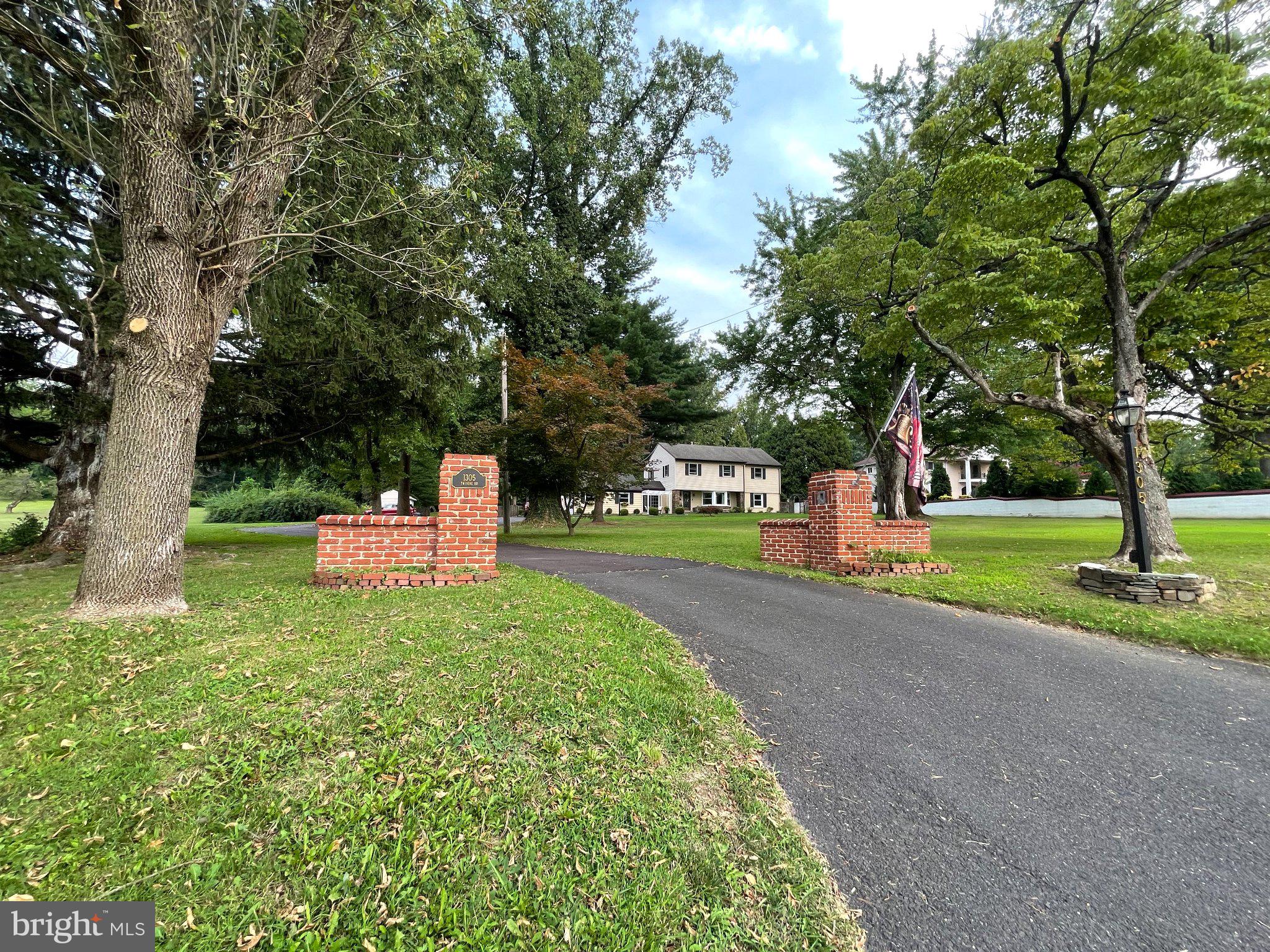 1305 TWINING ROAD