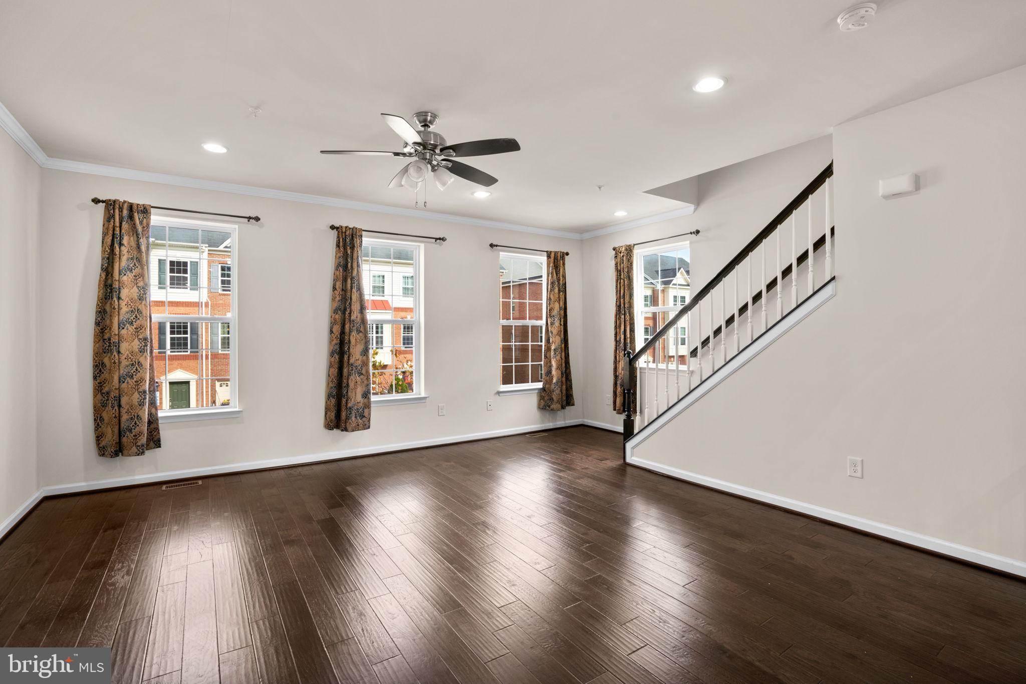 BLUE STREAM - Residential Lease