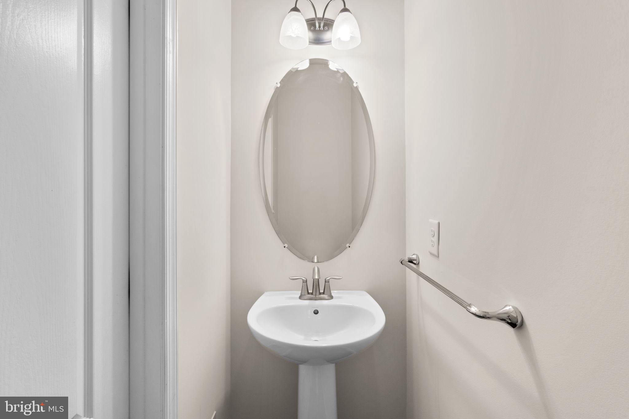 BLUE STREAM - Residential Lease