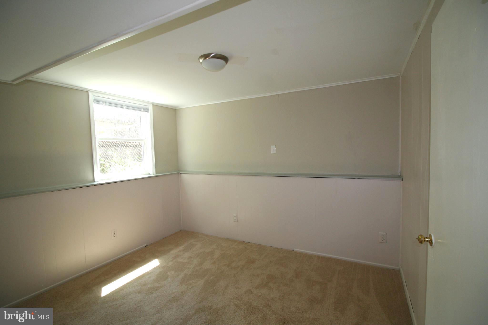 STERLING - Residential Lease