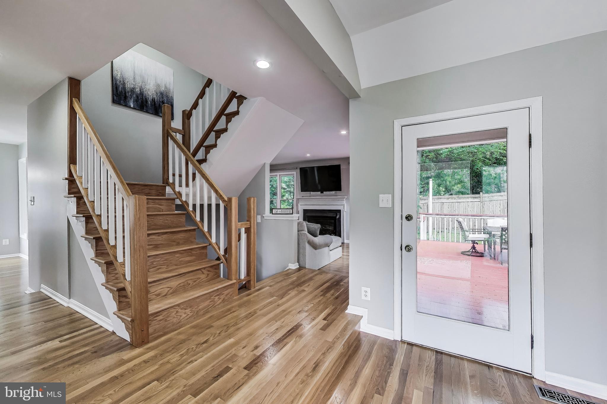 8603 LAUREN DRIVE
