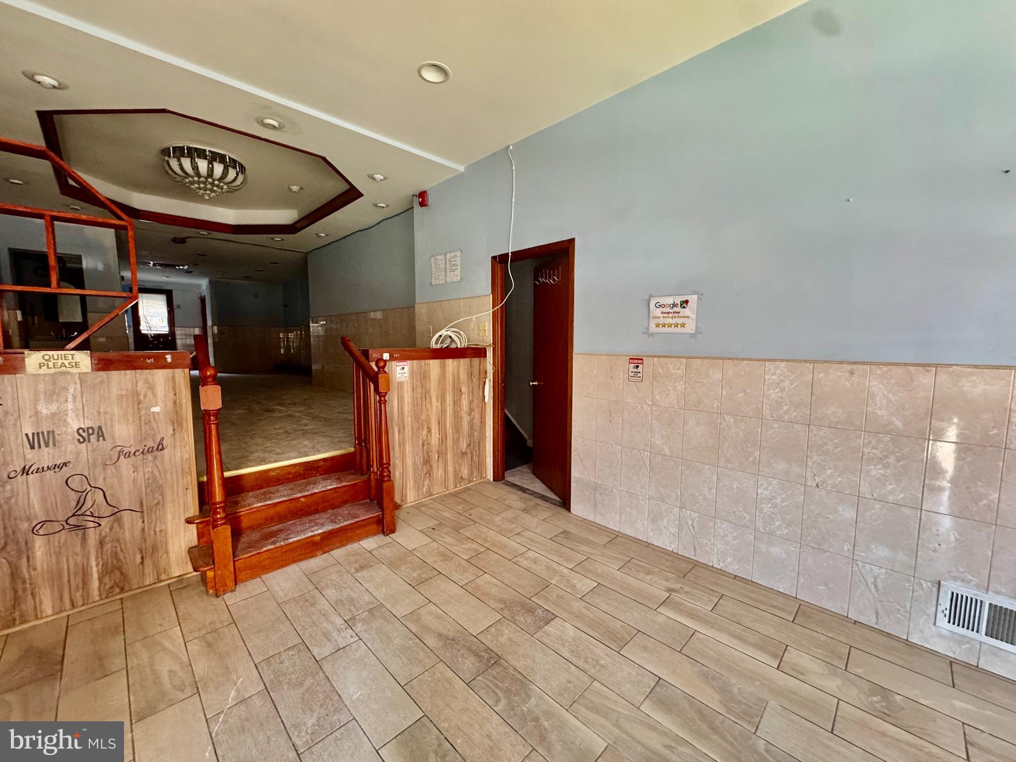 1922 E PASSYUNK AVENUE