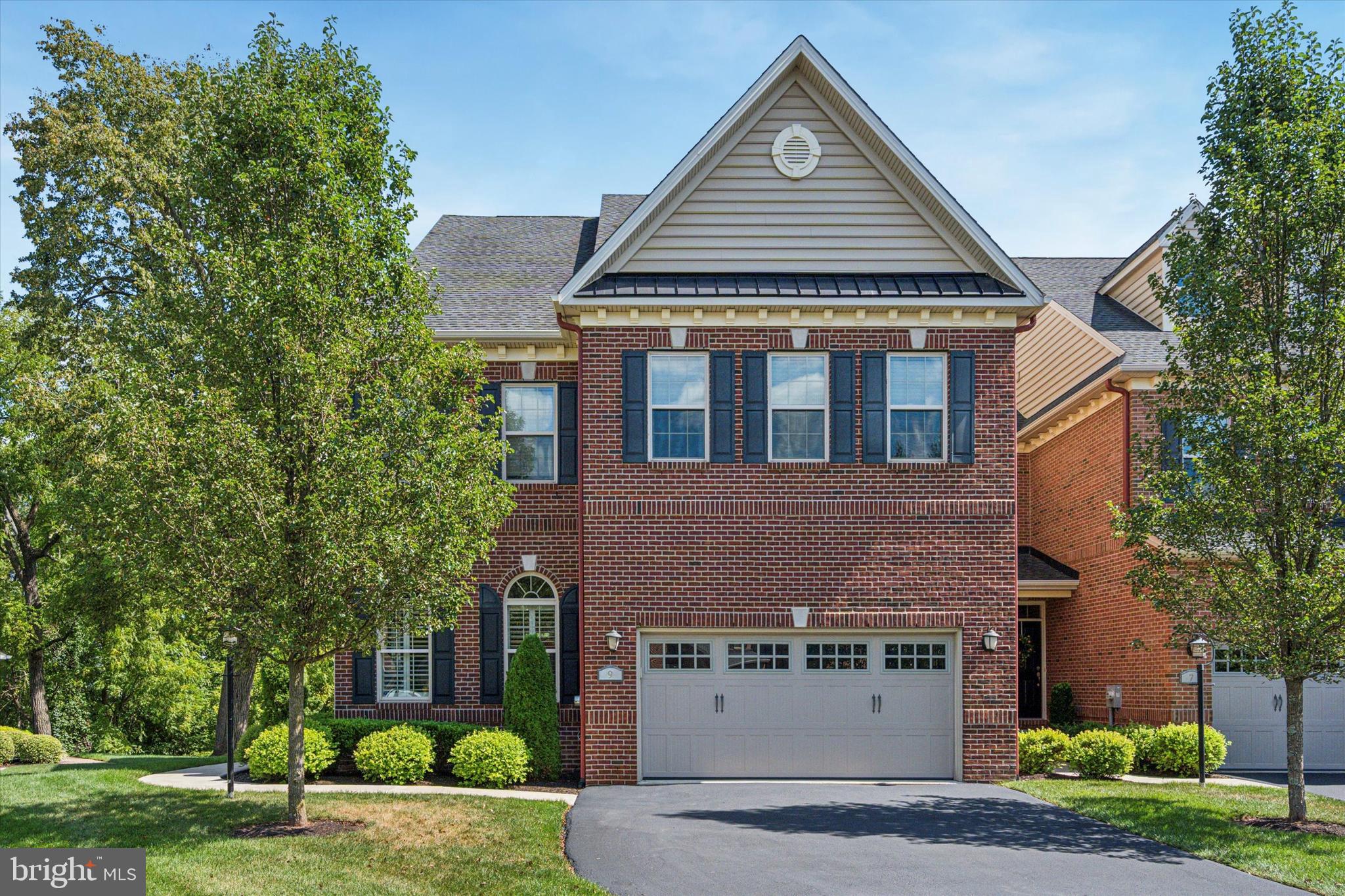 SILVER MAPLE FARM - Residential